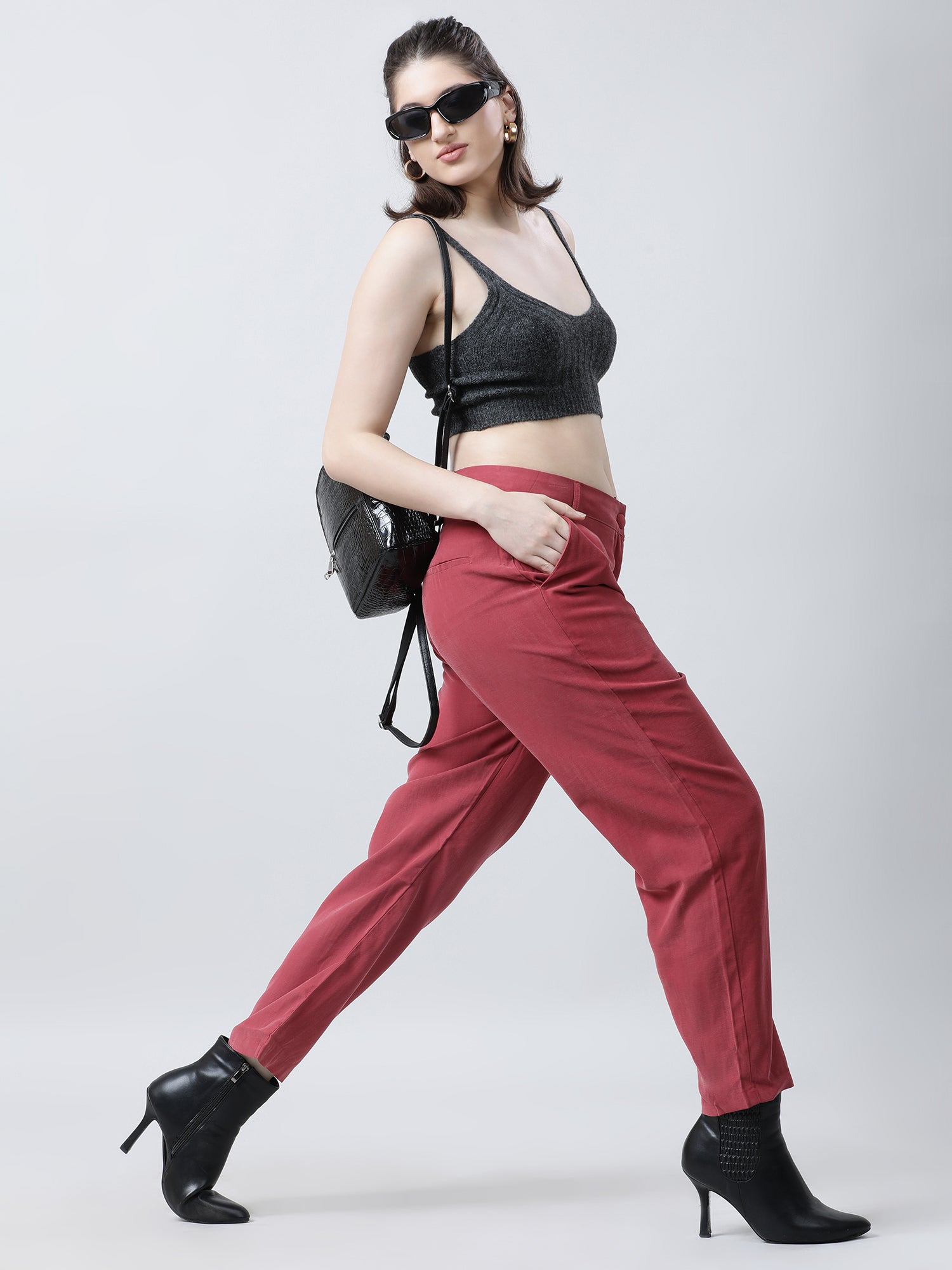 Women Regular Fit Mid Rise Solid Maroon Pants