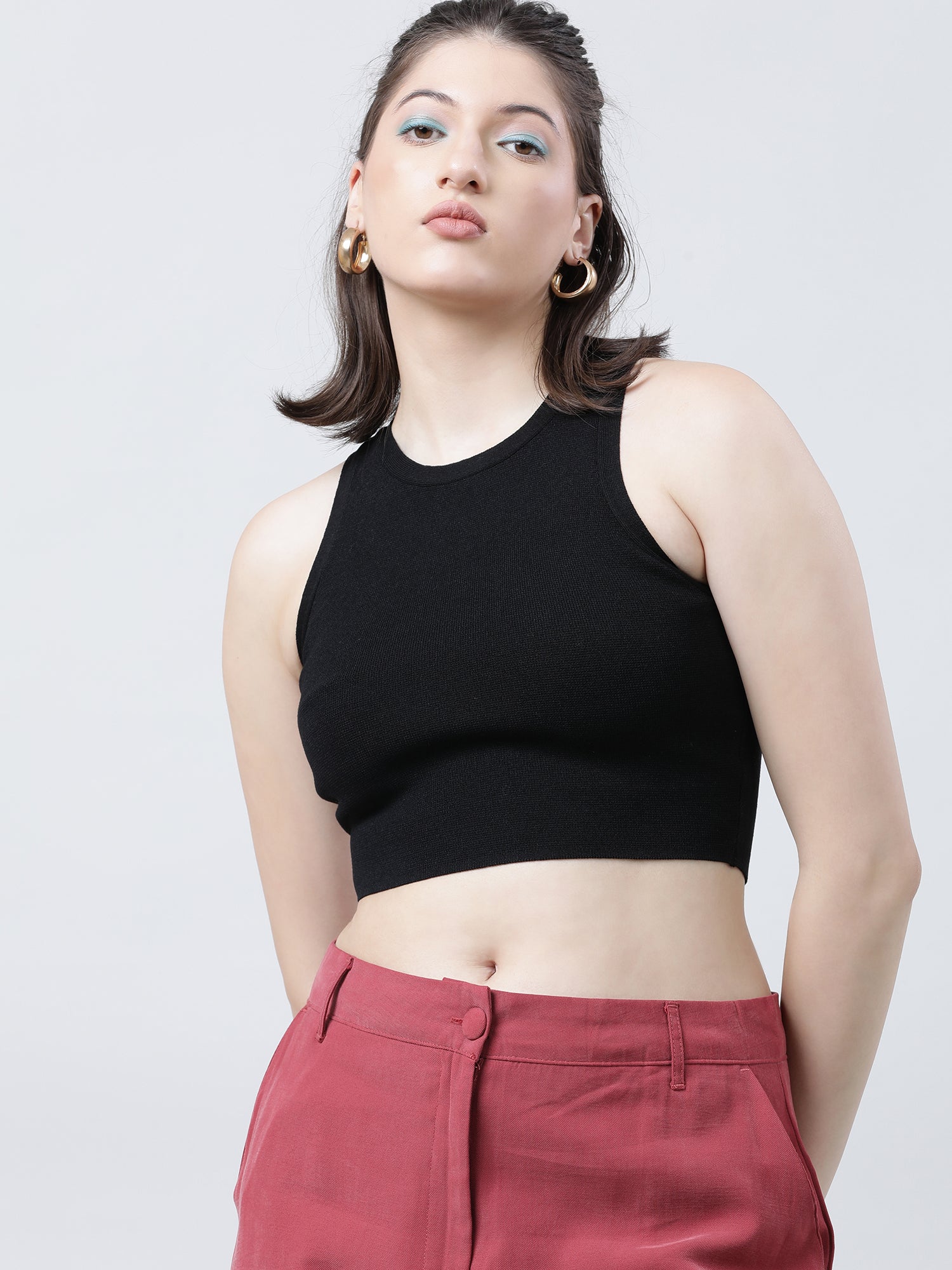 Women Slim Fit Black Sleeveless Crop Top