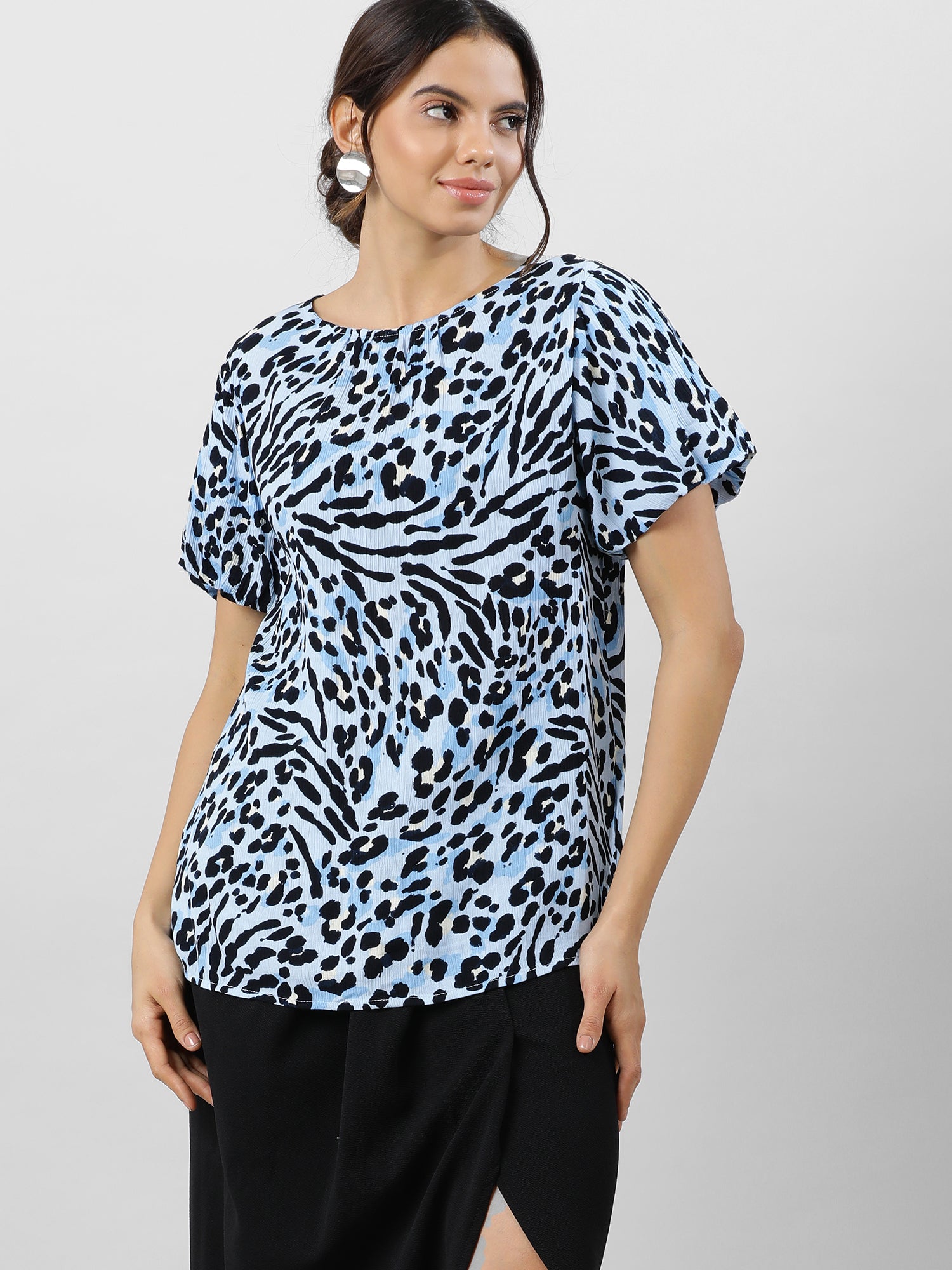 Keyhole Charm Printed Top