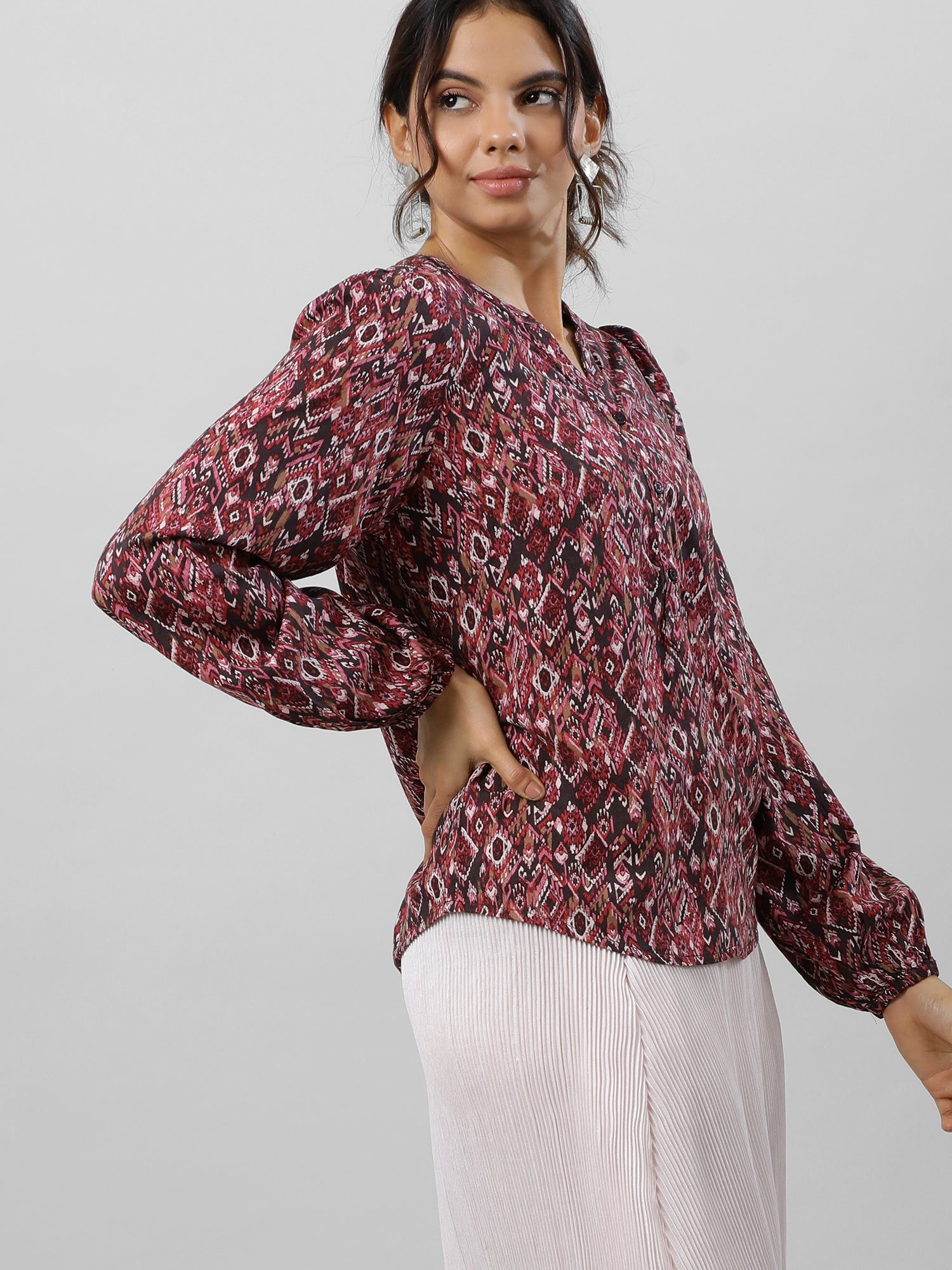 Versatile V Neck Abstract Print Top