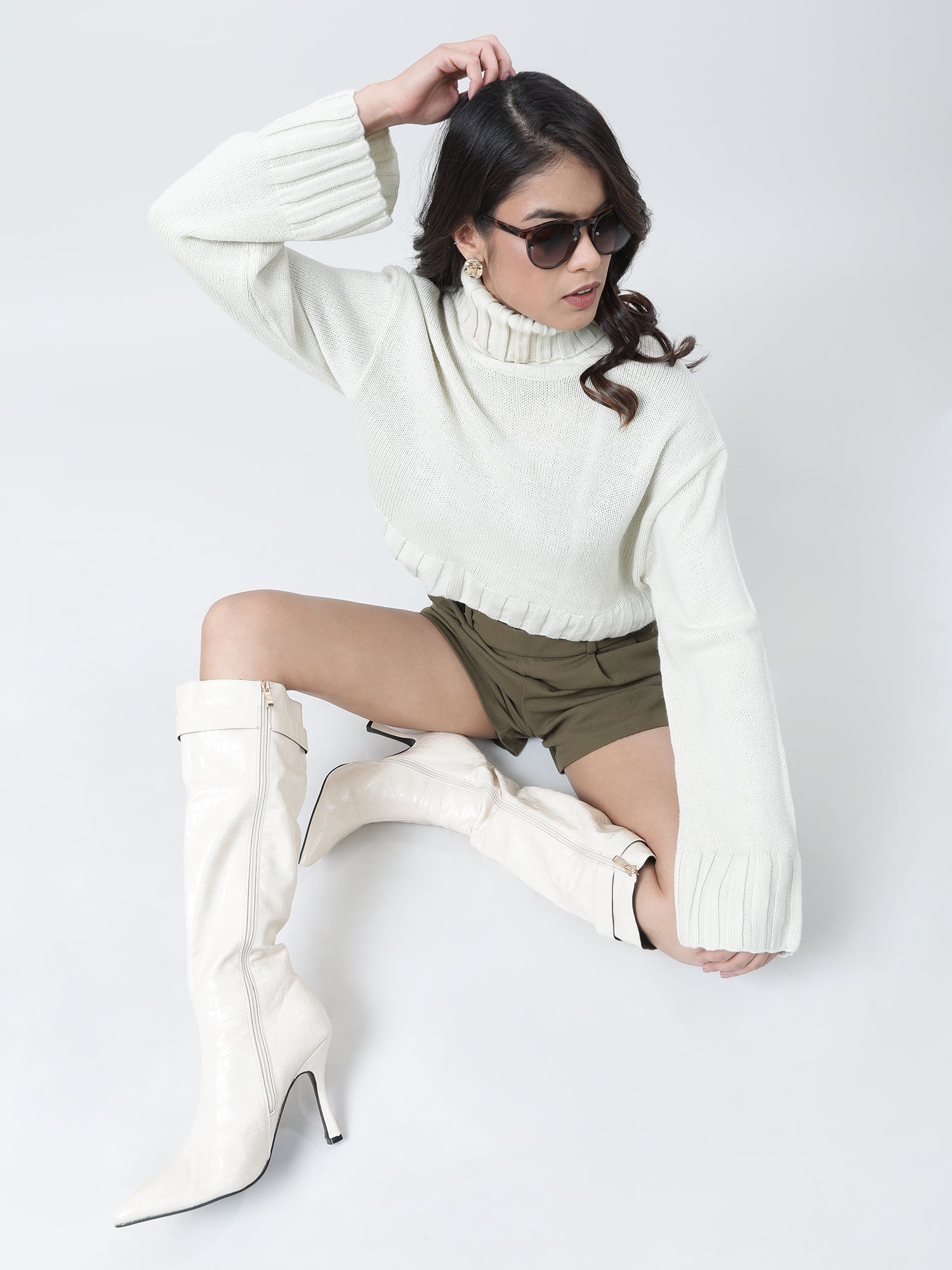 Women Relaxed Fit High Neck Cream Ribbed Sweater