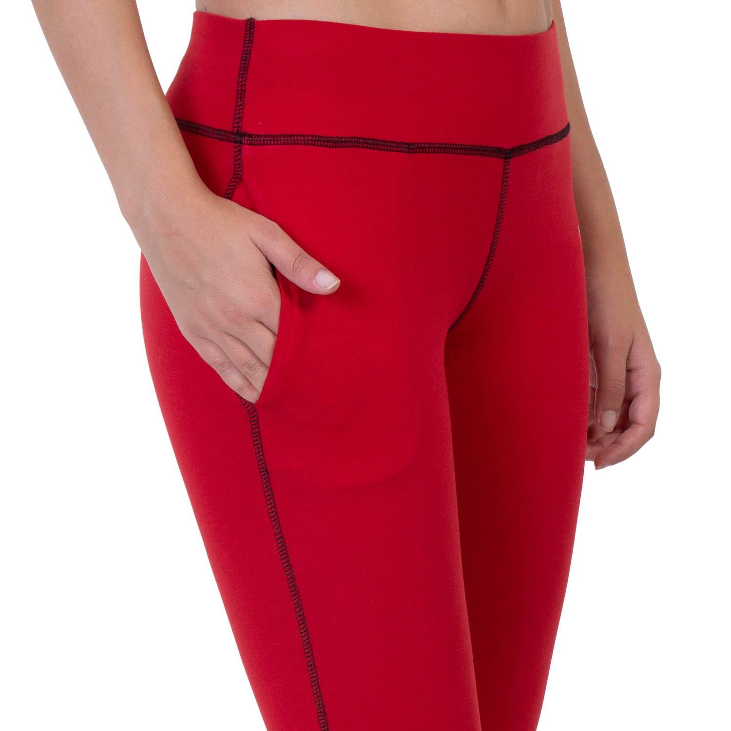 Women Maroon 3/4th Length Capri