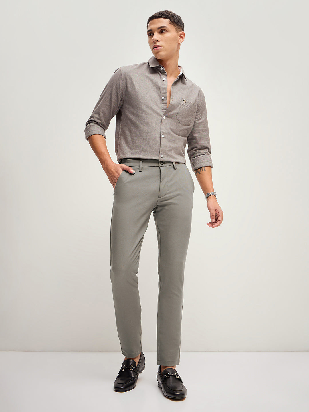 Men Grey Solid 4 Way Stretch Formal Trouser