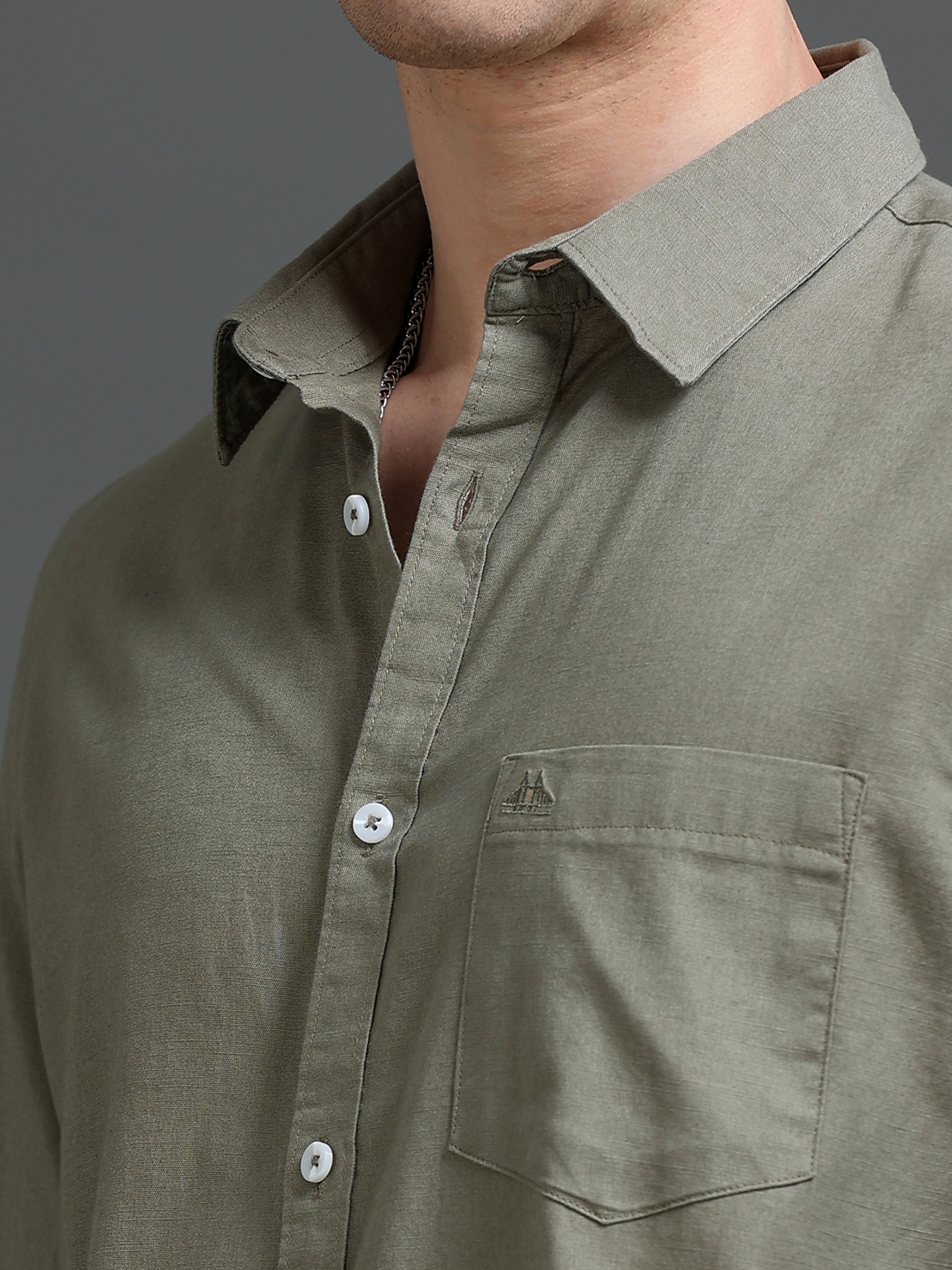 Men Olive Slub Solid Shirt