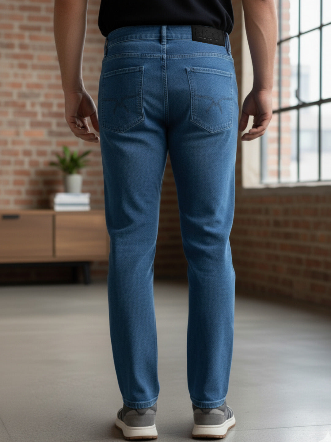 Men Blue Mid-Rise Jeans