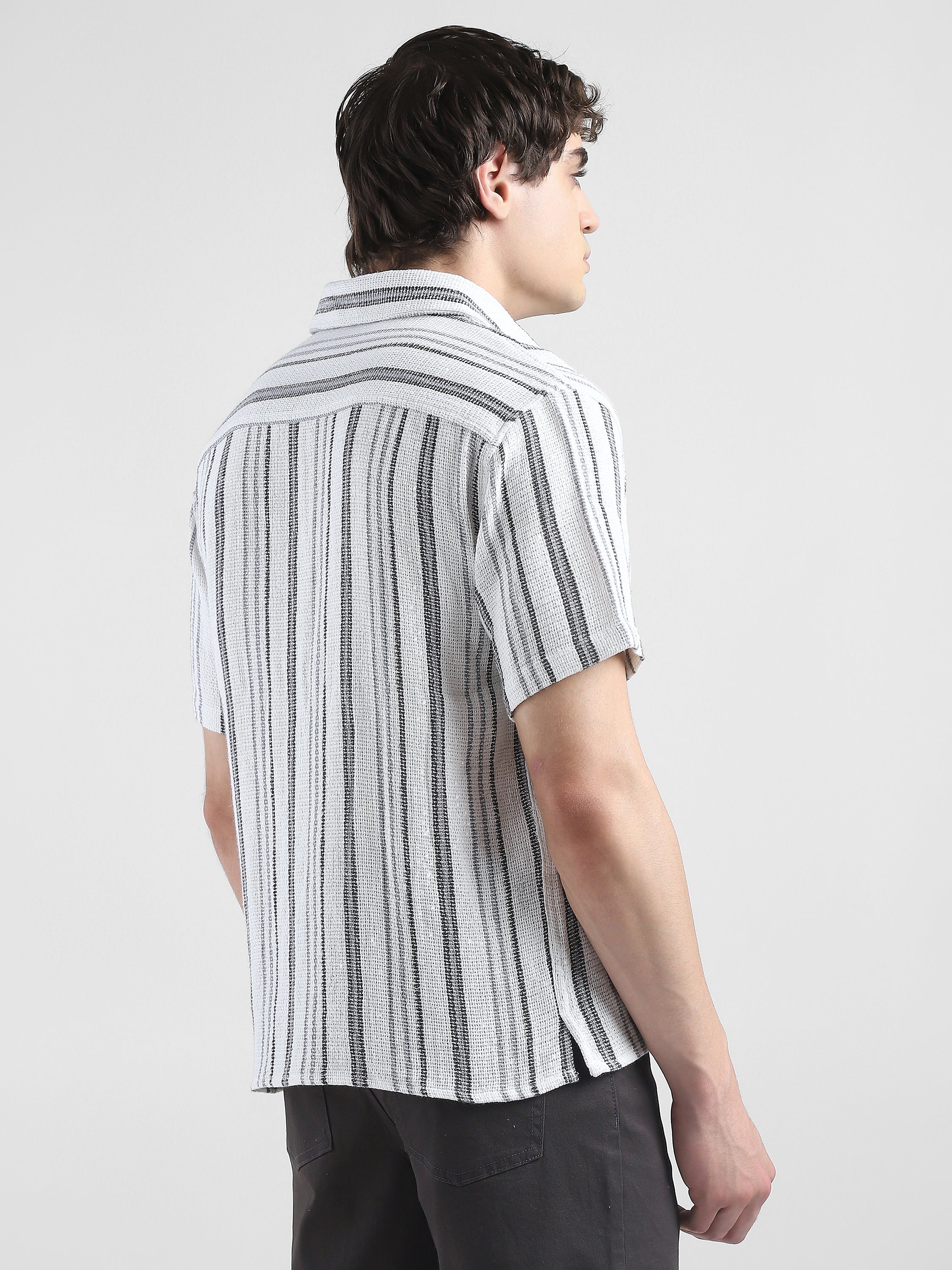 Men White Regular Fit Shirts
