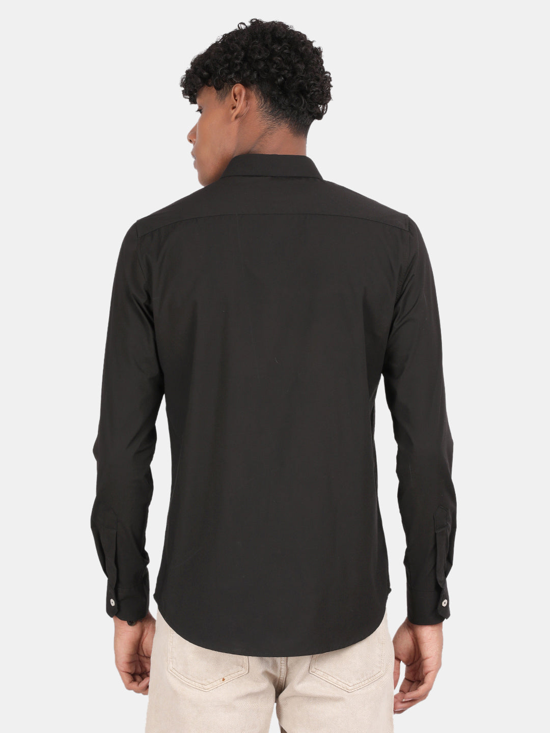 Men Black Slim Fit Spread Collar Full Sleeve Casual Shirt