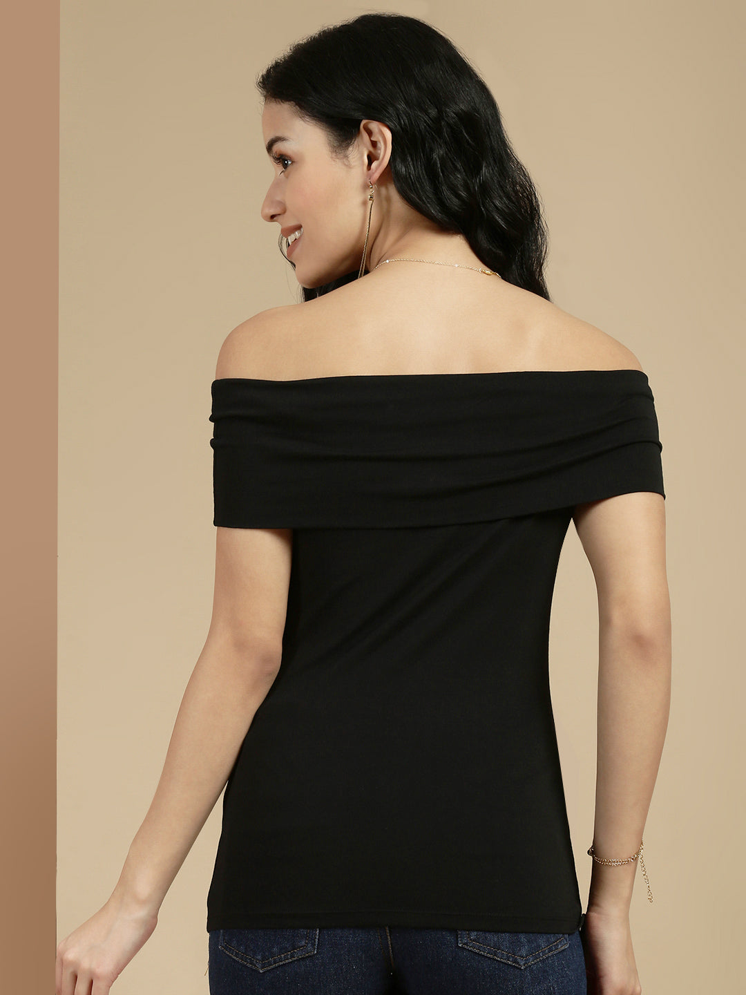 Women Black Sleeveless Top