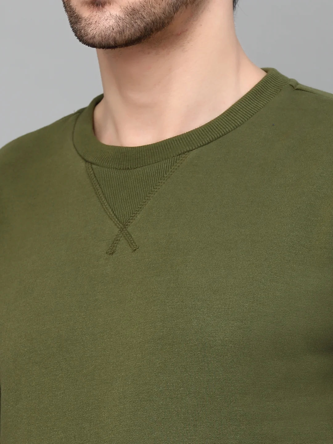 Men Neck Stitch Detail Basic Fleece Sweatshirt
