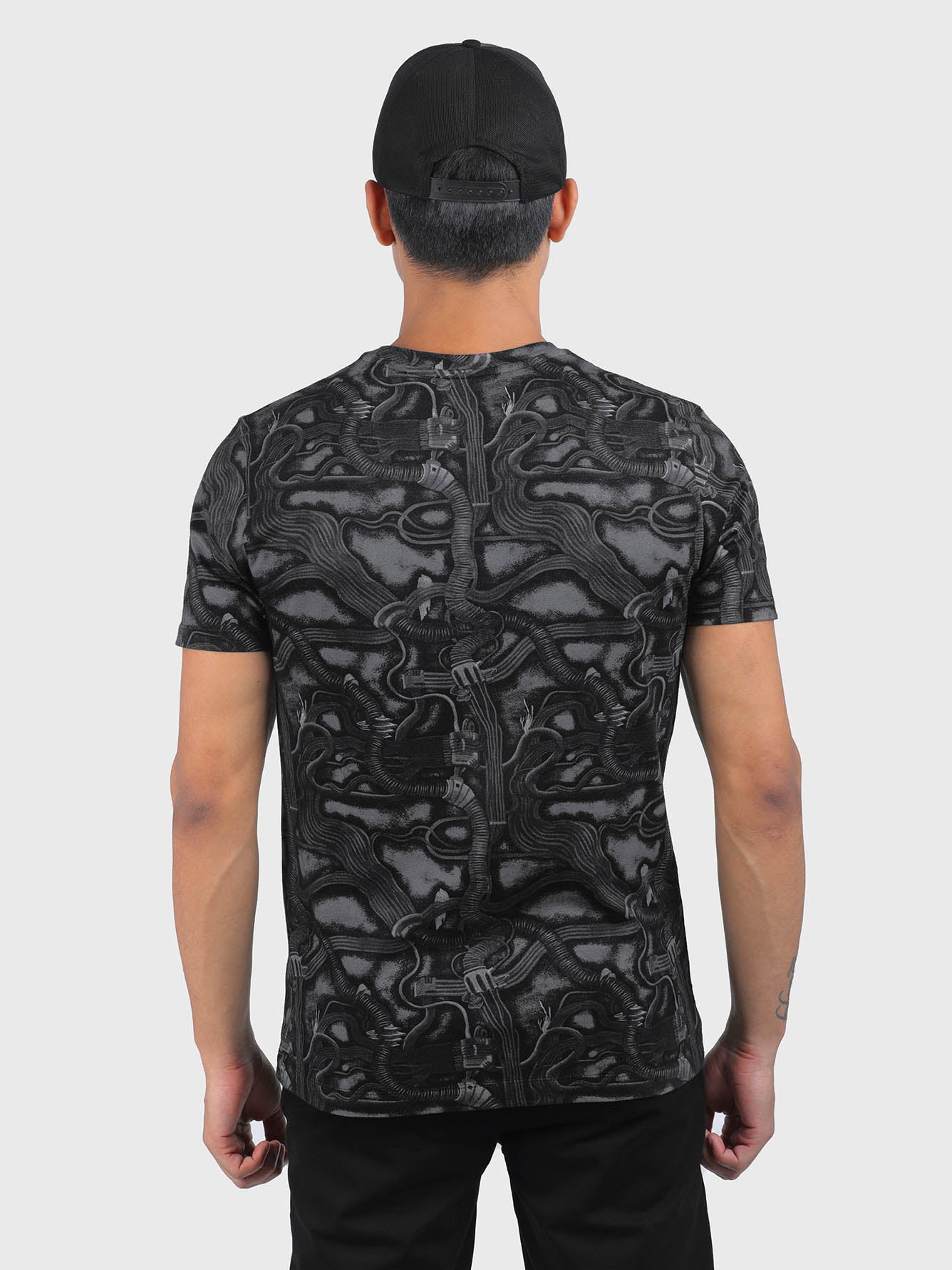 Men Visceral wires Tee