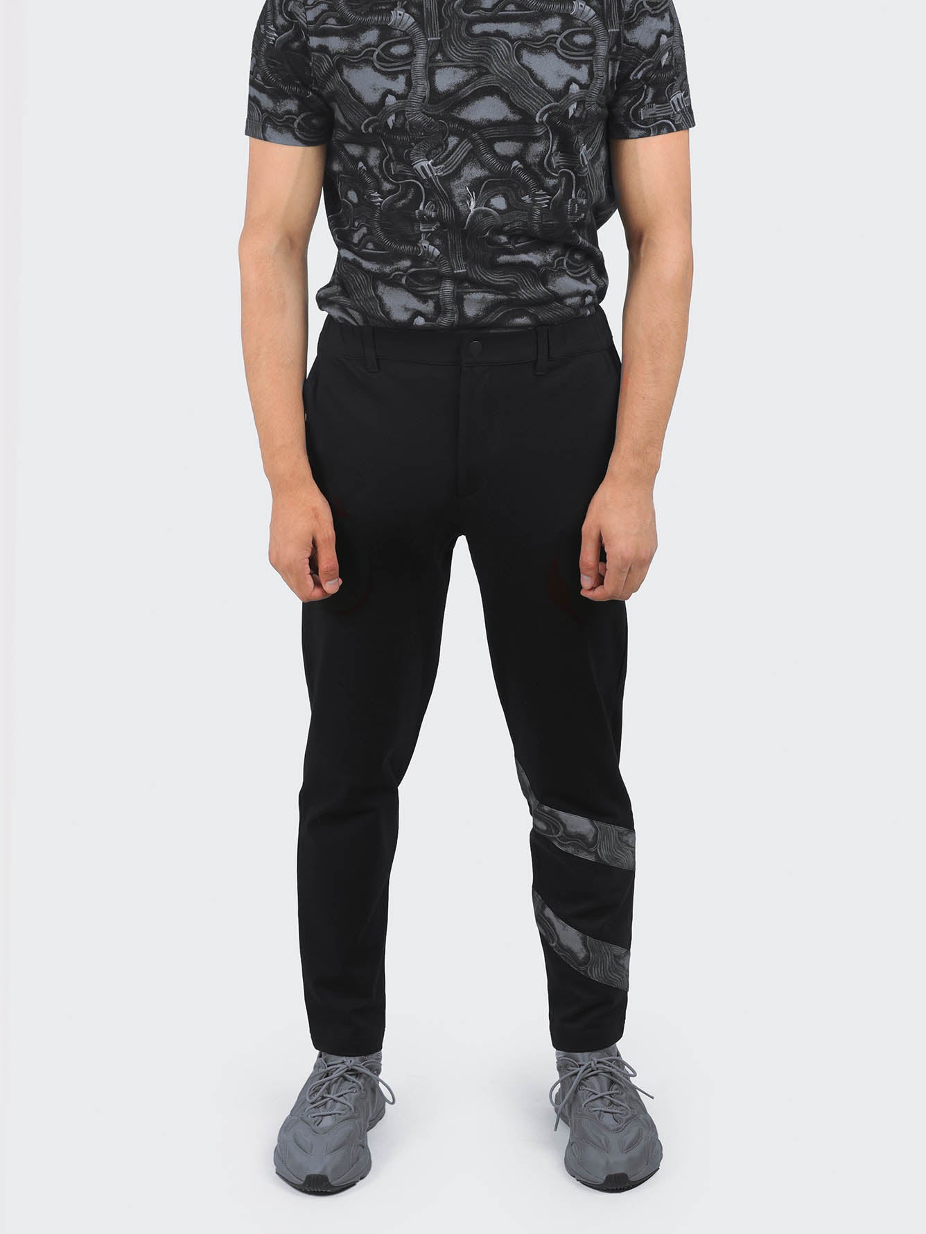 Unisex Cropped Appliqued Jogger
