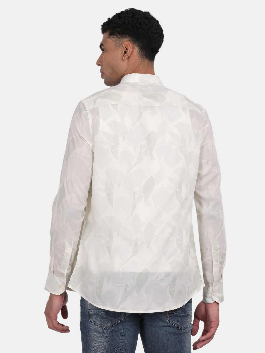 Men Cream Slim Fit Spread Collar Full Sleeve Casual Shirt