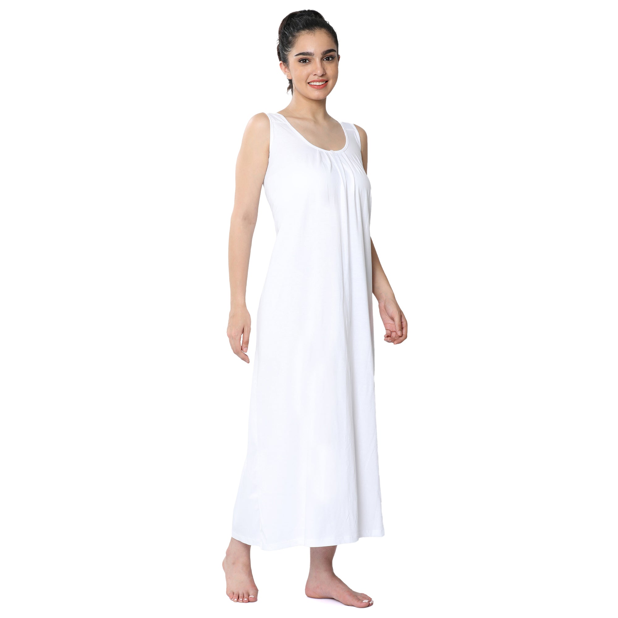 Relaxed Fit Scoop Neck Nighty Slip