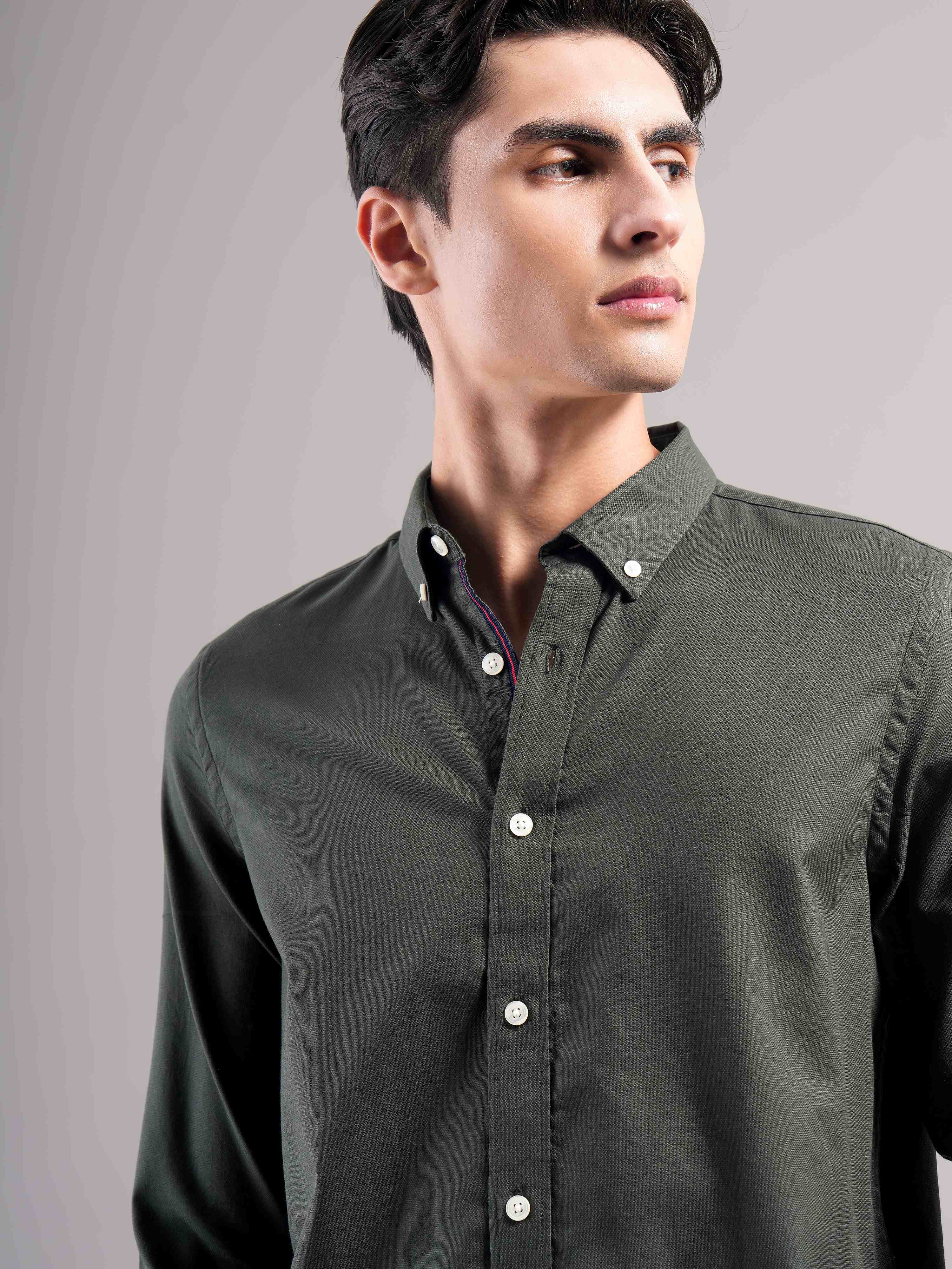 Men Olive Solid Casual Shirt