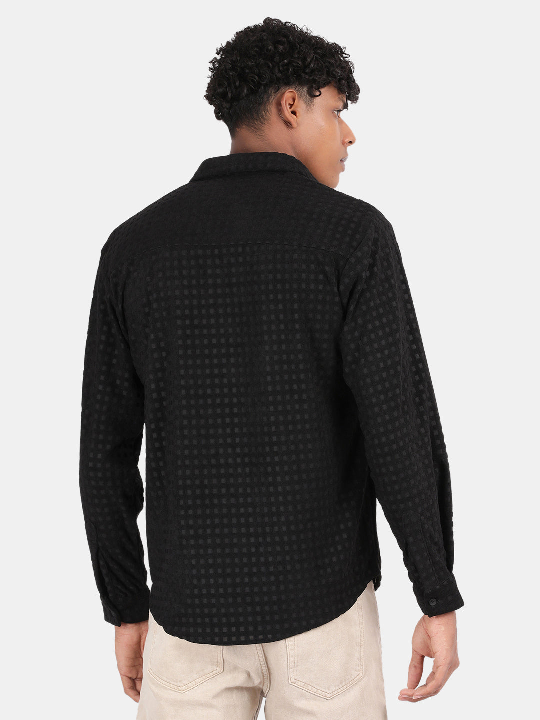 Men Black Slim Fit Spread Collar Full Sleeve Casual Shirt
