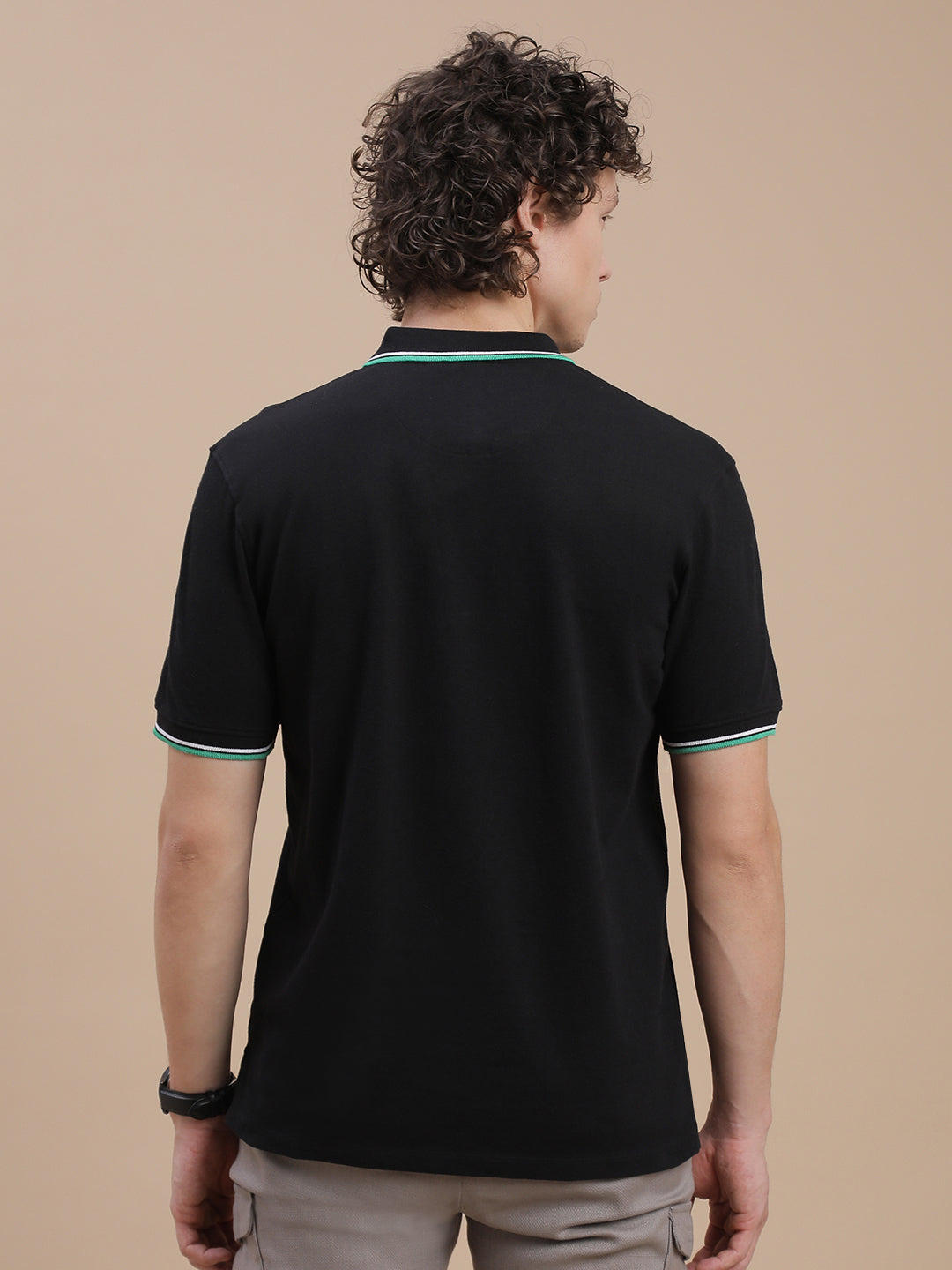 Men Black Slim Fit T-Shirt