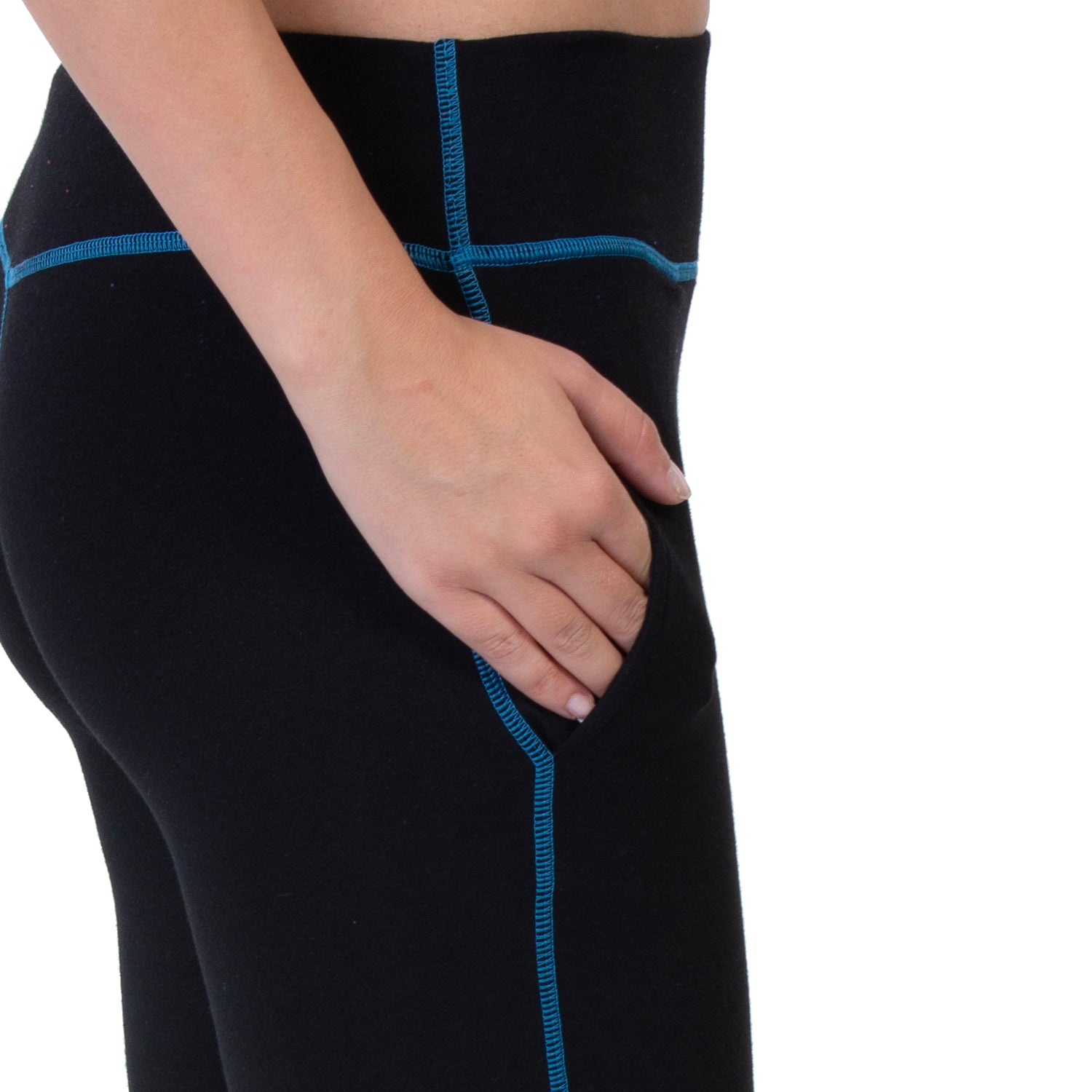 Women Black 3/4th Length Capri