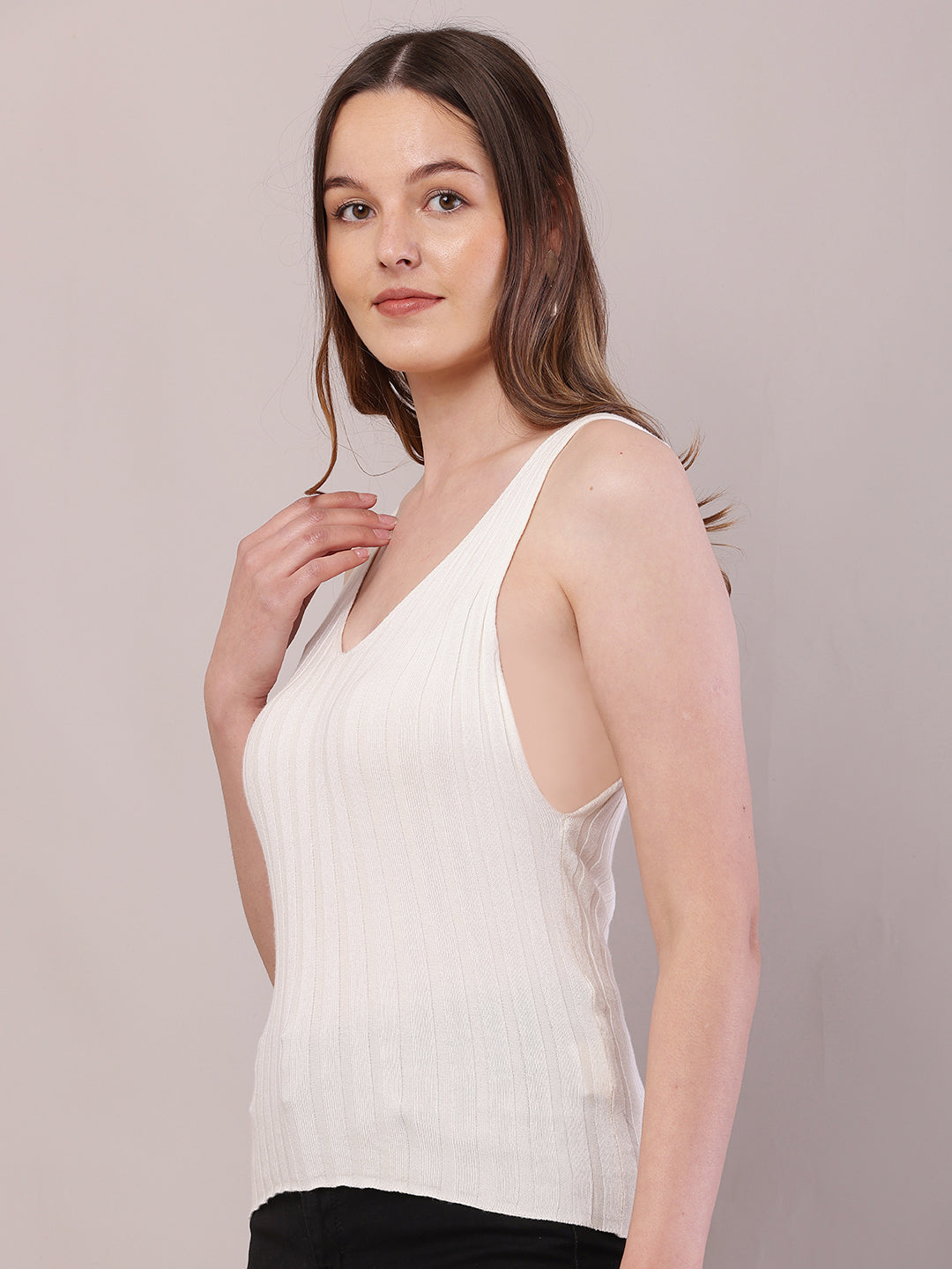 Women white viscose V-neck sleeveless crop top