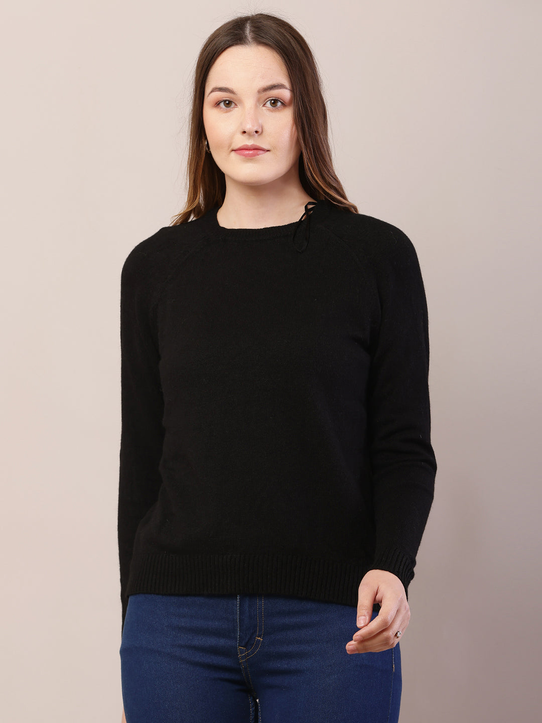 Women black polyester round neck sweater