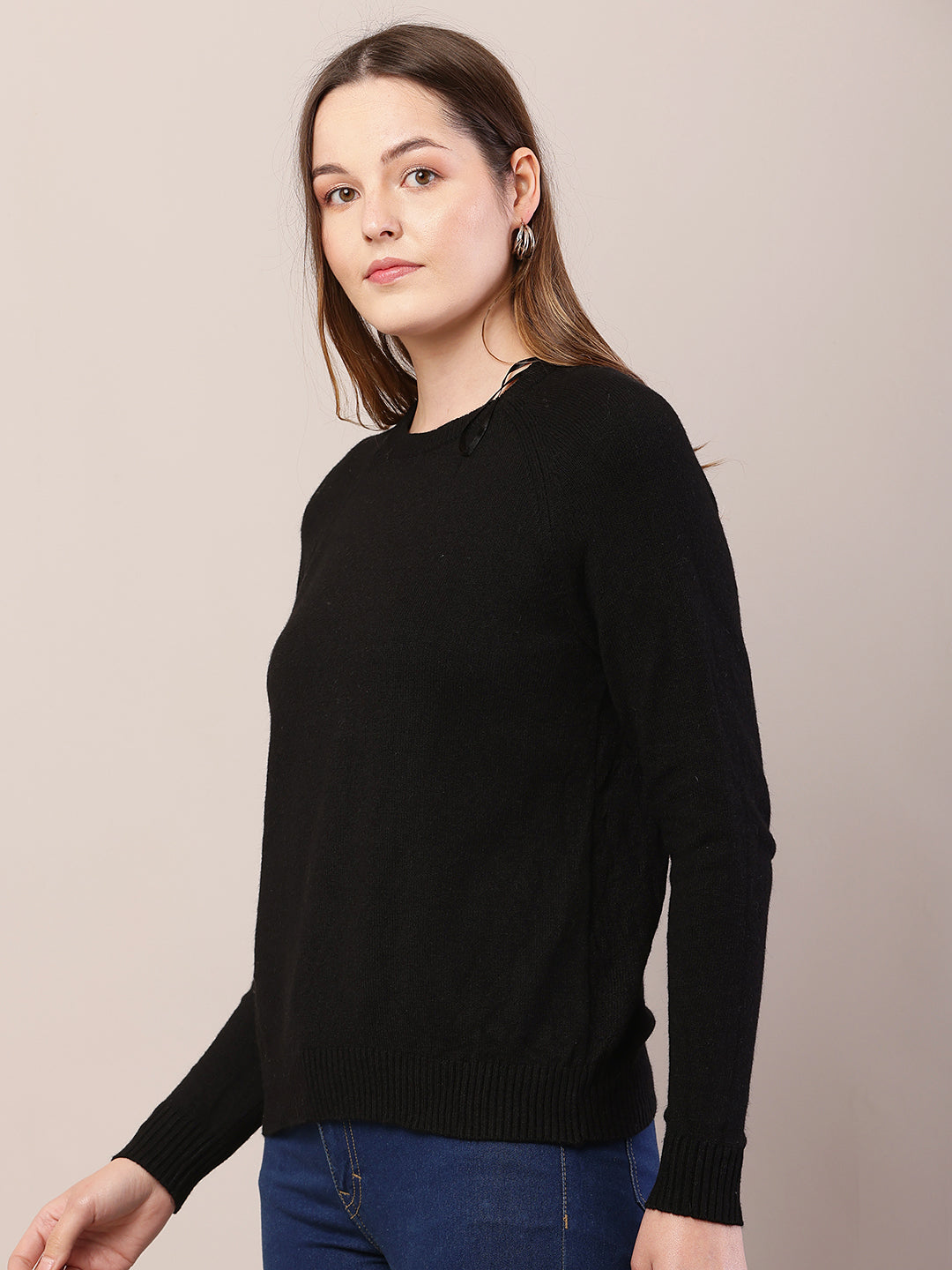 Women black polyester round neck sweater