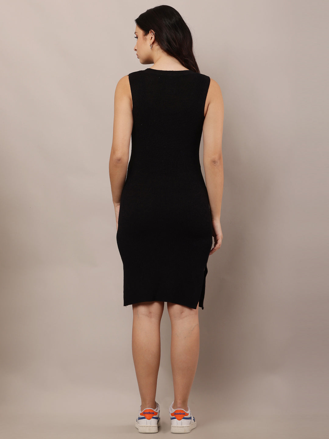 Women Black Ribbed Shift Dress