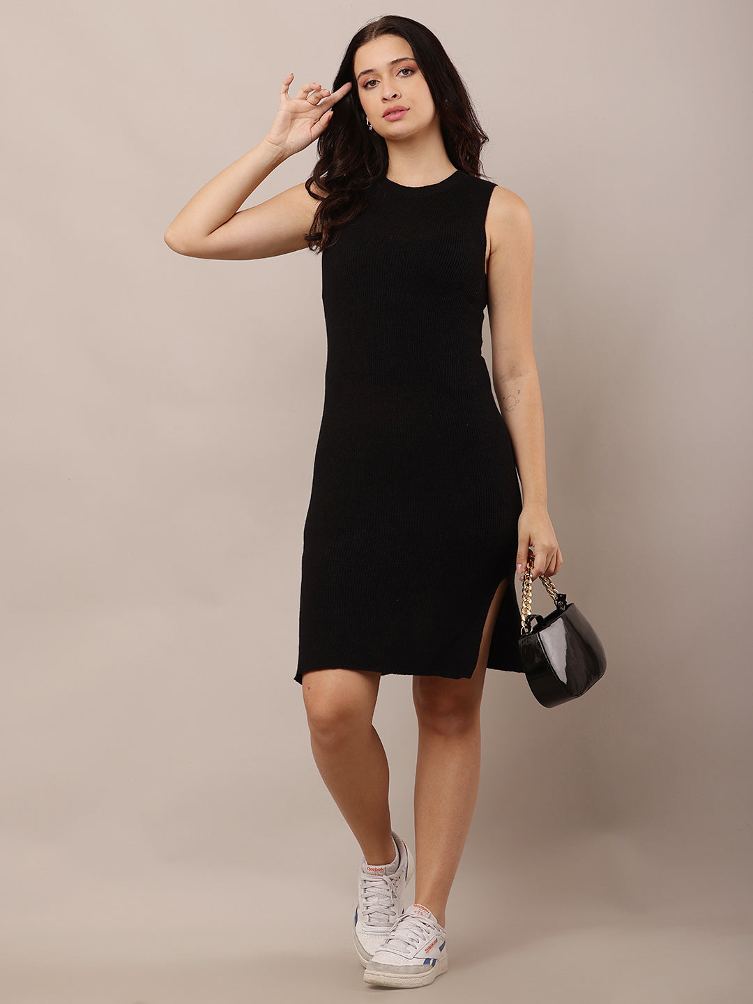 Women Black Ribbed Shift Dress