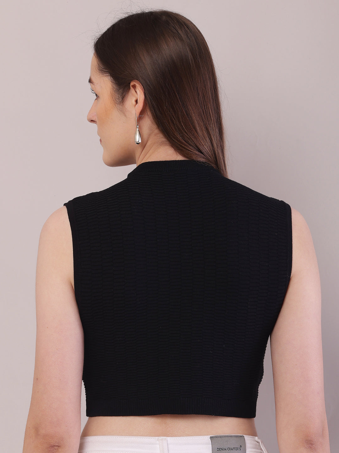 Women Black Viscose Sleeveless Round Neck Crop Top