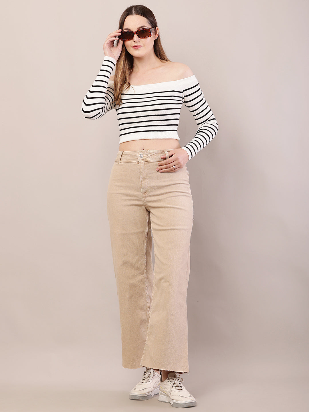 Women light brown cotton button closure jeans