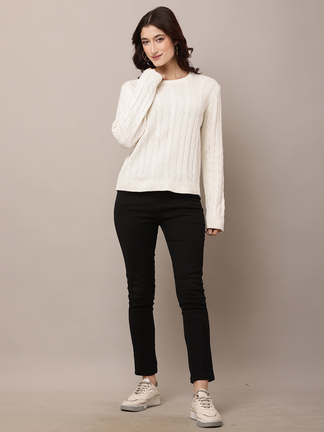 Women White Round Neck Full Sleeve Sweater