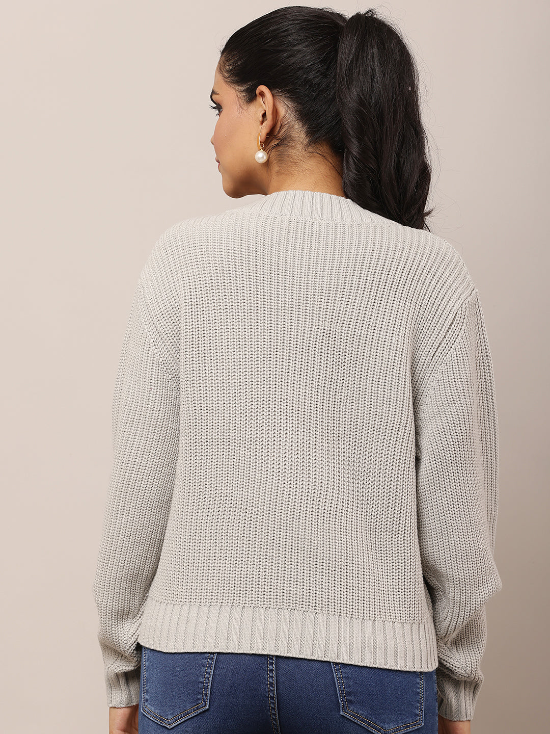 Women Grey V-Neck Knitted Acrylic Sweater