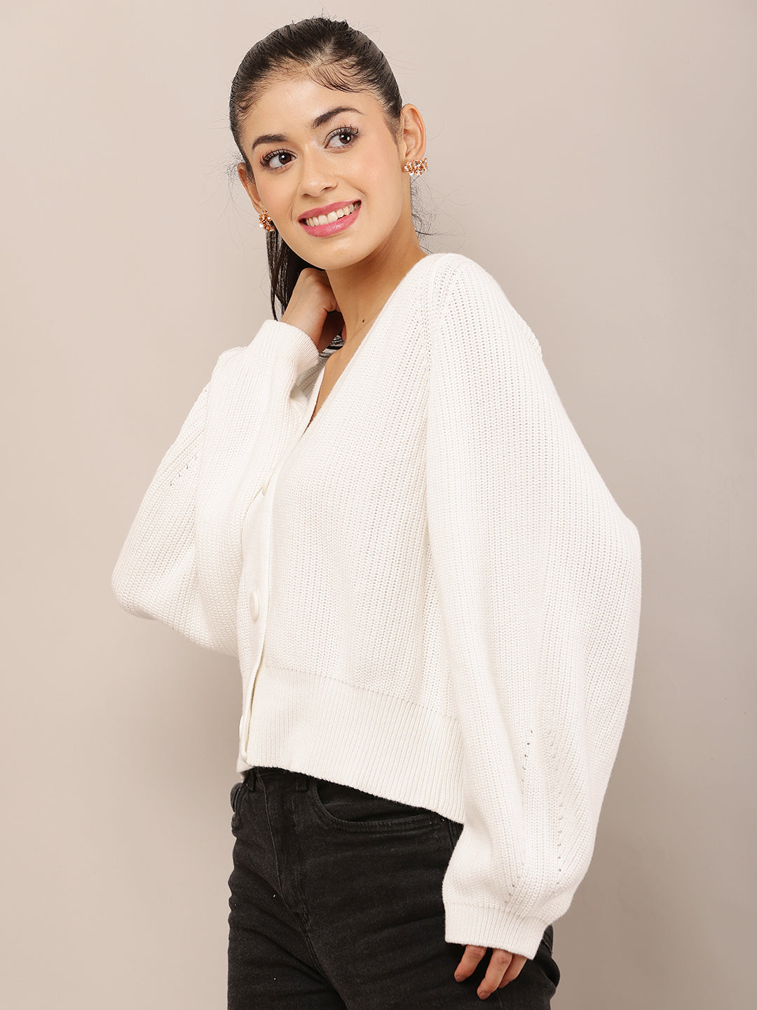 Women White V-Neck Knit Cardigan with Sleeves