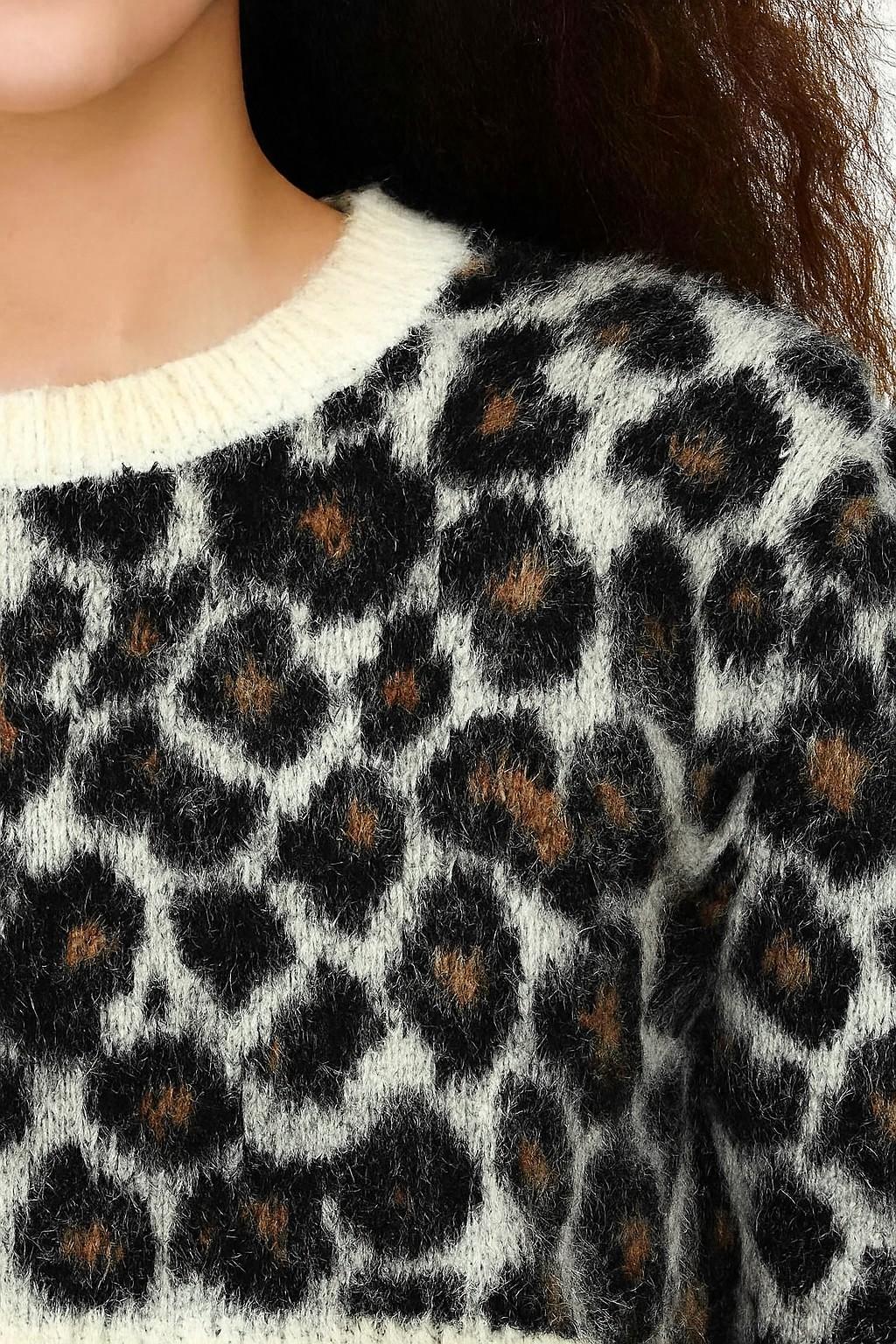 Women Black Tiger Print Down Shoulder Sweater