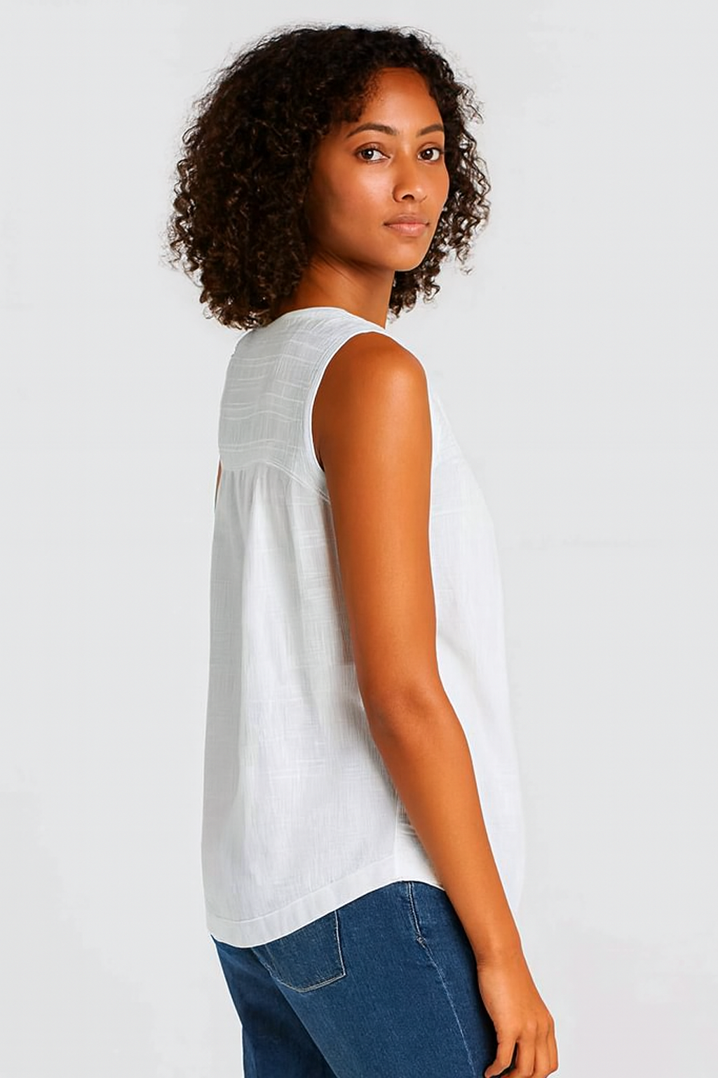 Women White Cotton Sleeveless Top