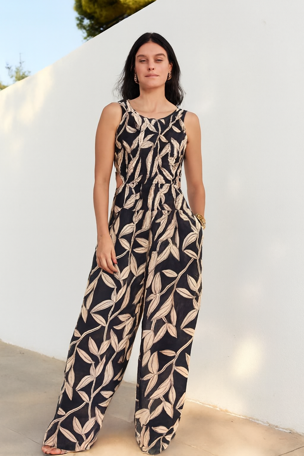 Women Multi Printed Stretchable Jumpsuit with Back Cut-Out