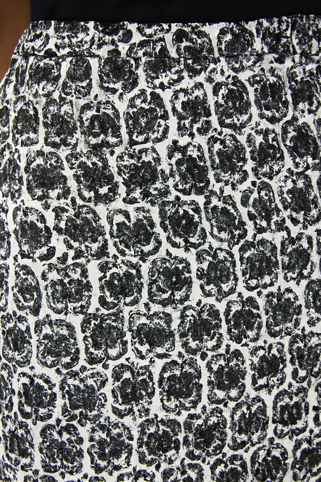 Women Black Printed Midi Skirt With Side Slit