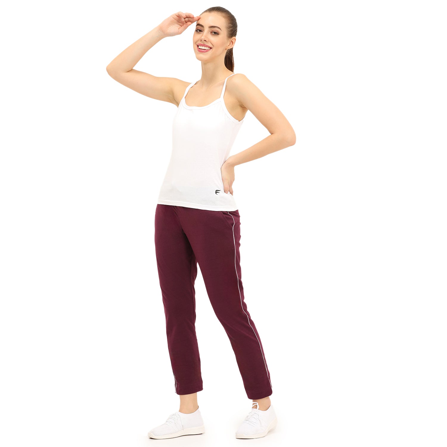 Regular Fit Round Neck Short Length Basic Camisole