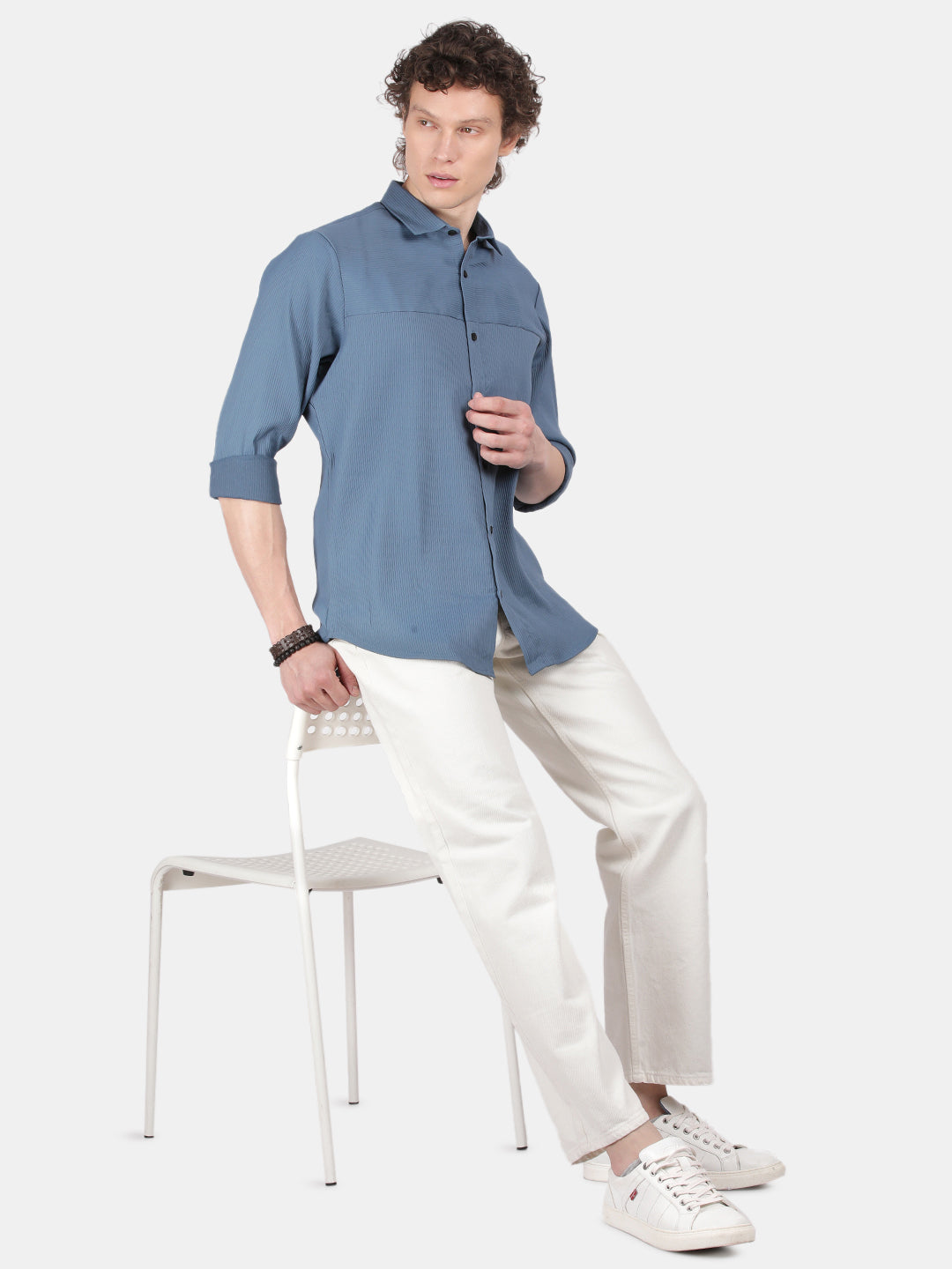 Men Blue Slim Fit Spread Collar Full Sleeve Casual Shirt