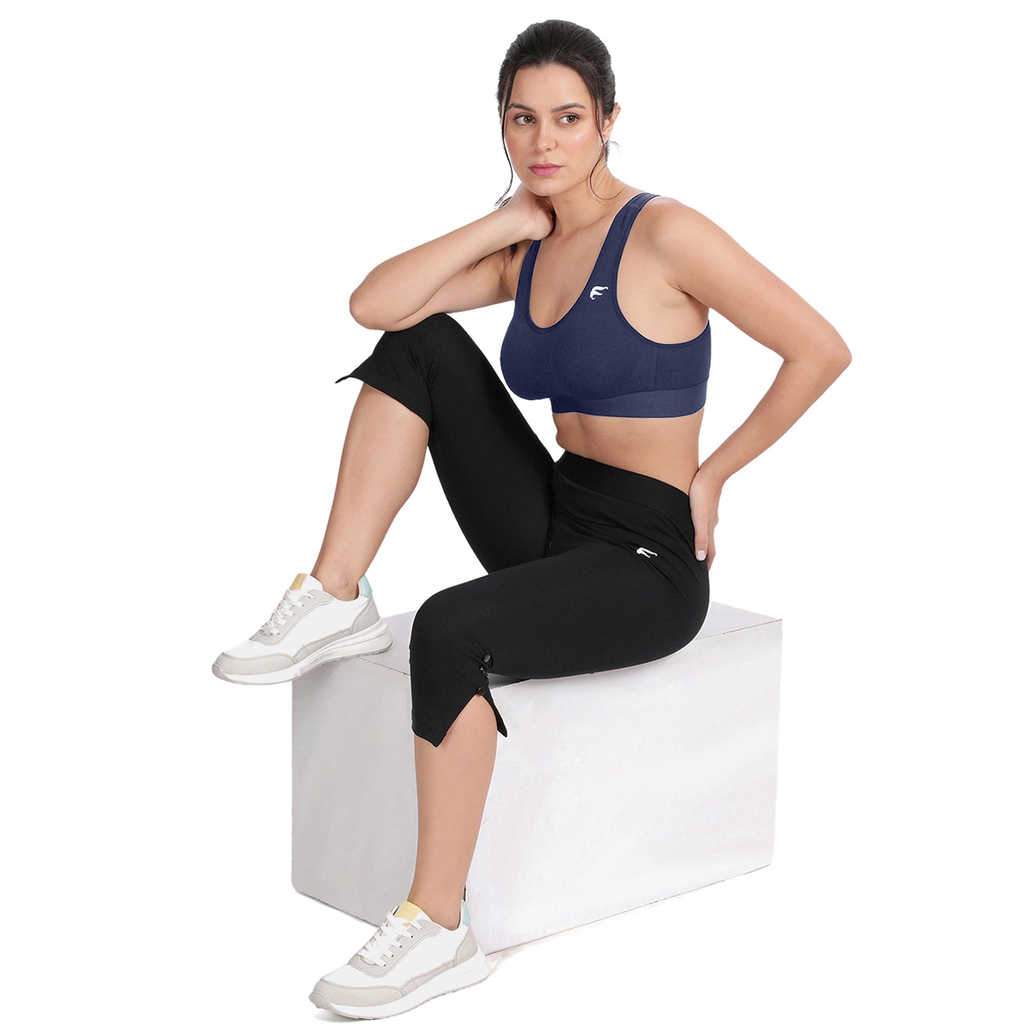 Non-padded Non-wired Full Coverage Removable Racer Back Sports Bra