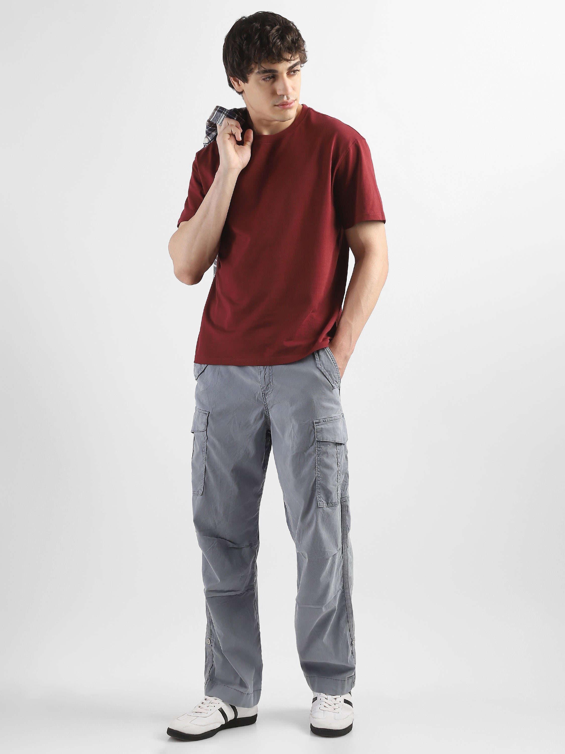 Men Light Grey Mid Rise Comfort Fit Cargo with 6 pockets