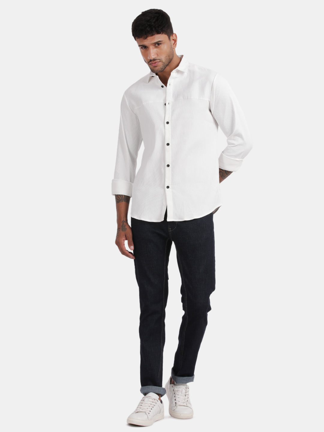Men White Slim Fit Spread Collar Full Sleeve Casual Shirt