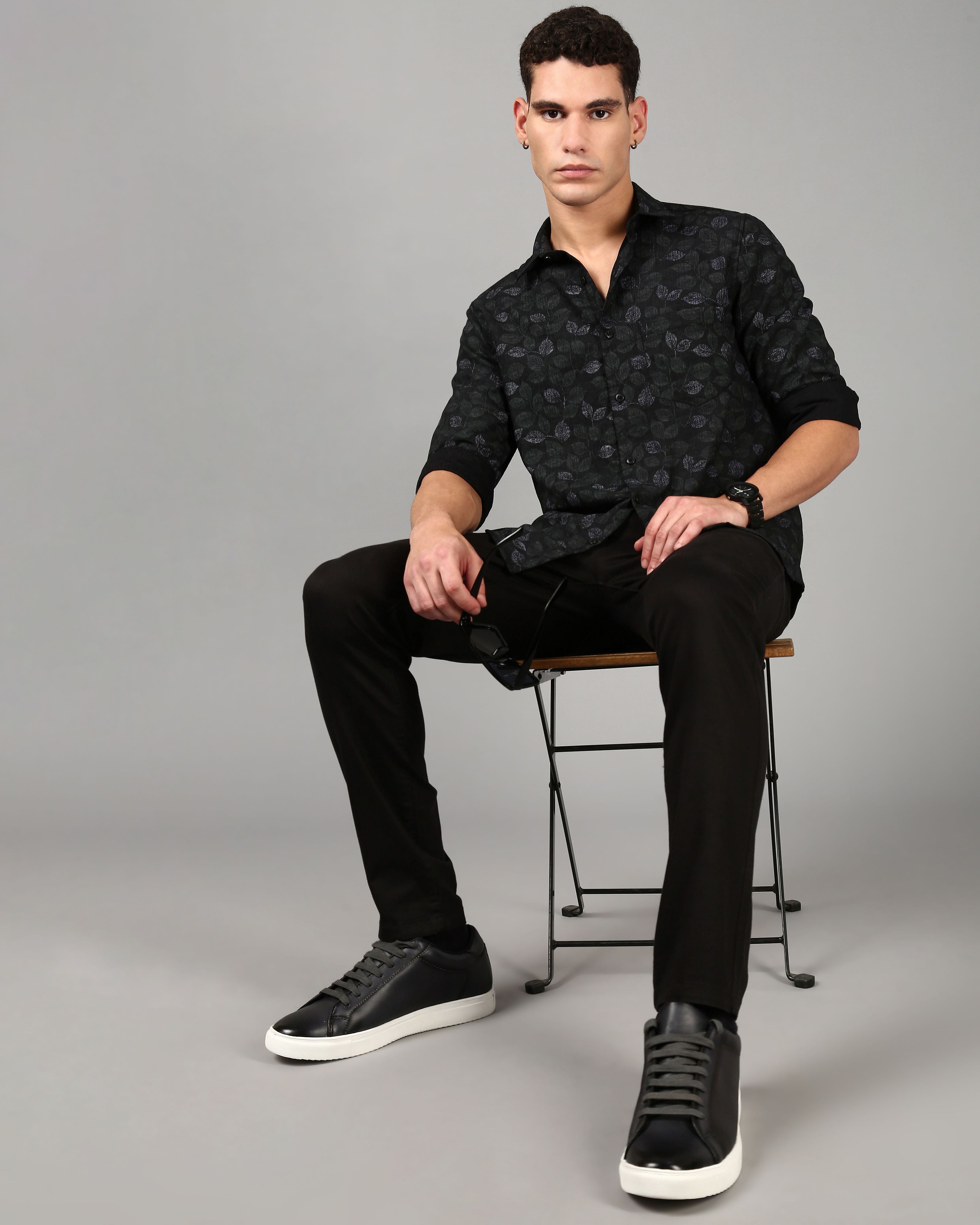Men Black Slim Fit Shirt