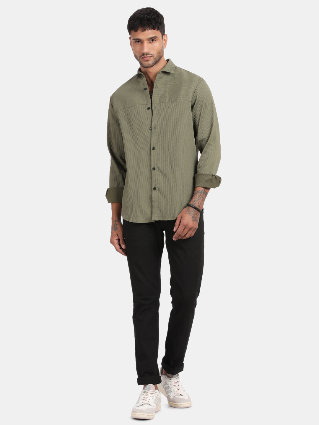 Men Olive Slim Fit Spread Collar Full Sleeve Casual Shirt