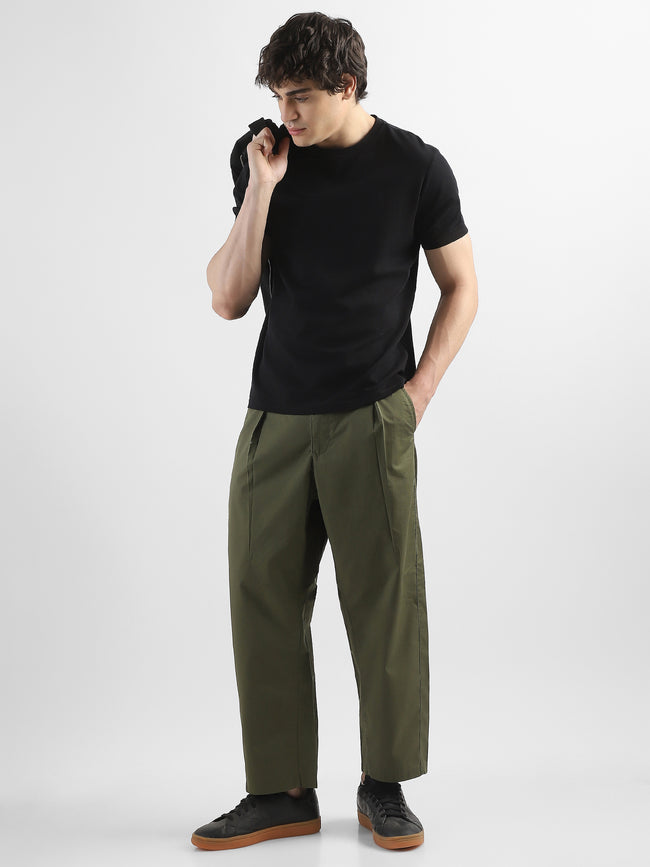 Men Olive Pleated Mid Rise Comfort Fit Trousers