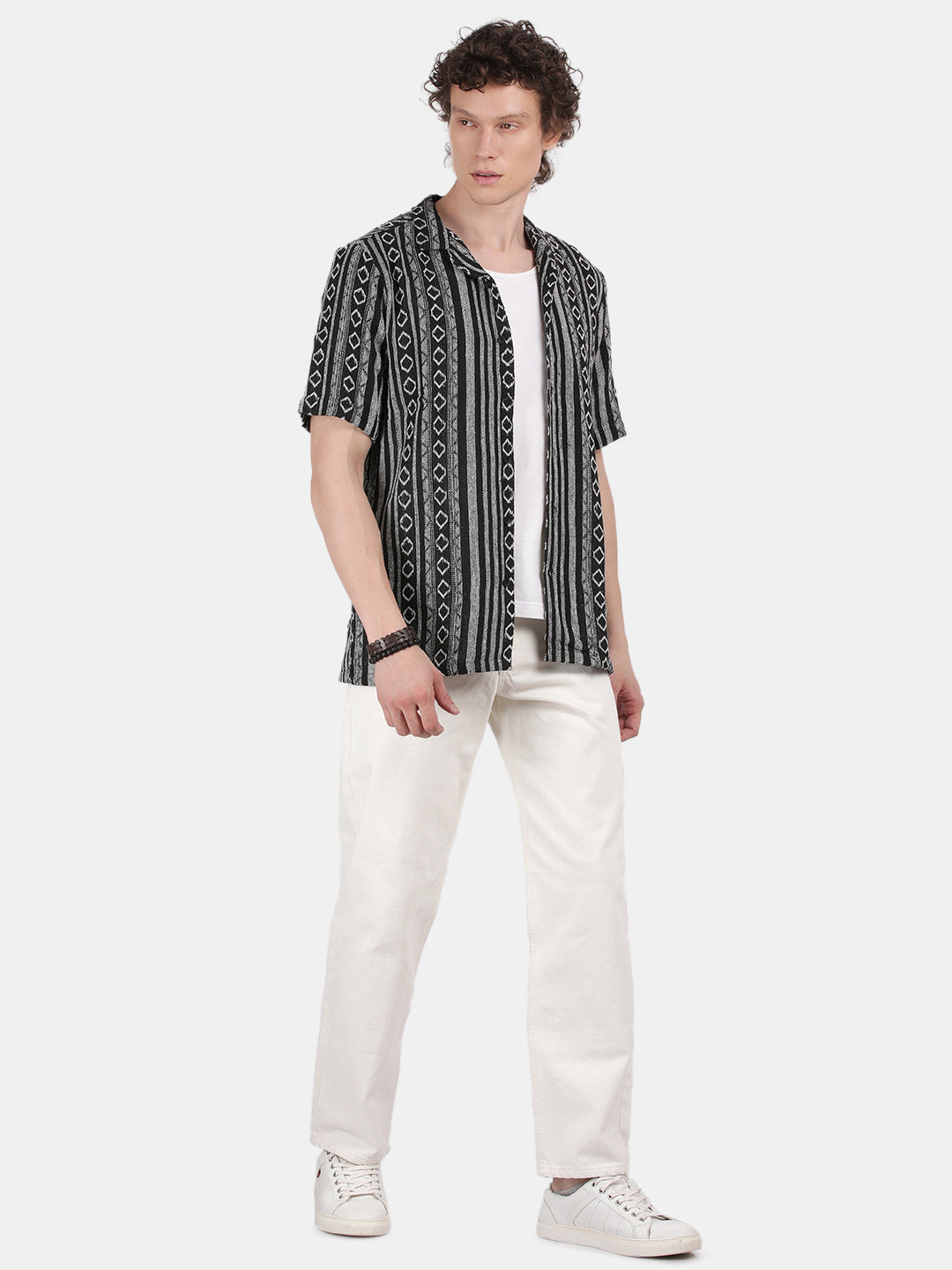 Men Black Slim Fit Spread Collar Half Sleeve Casual Shirt