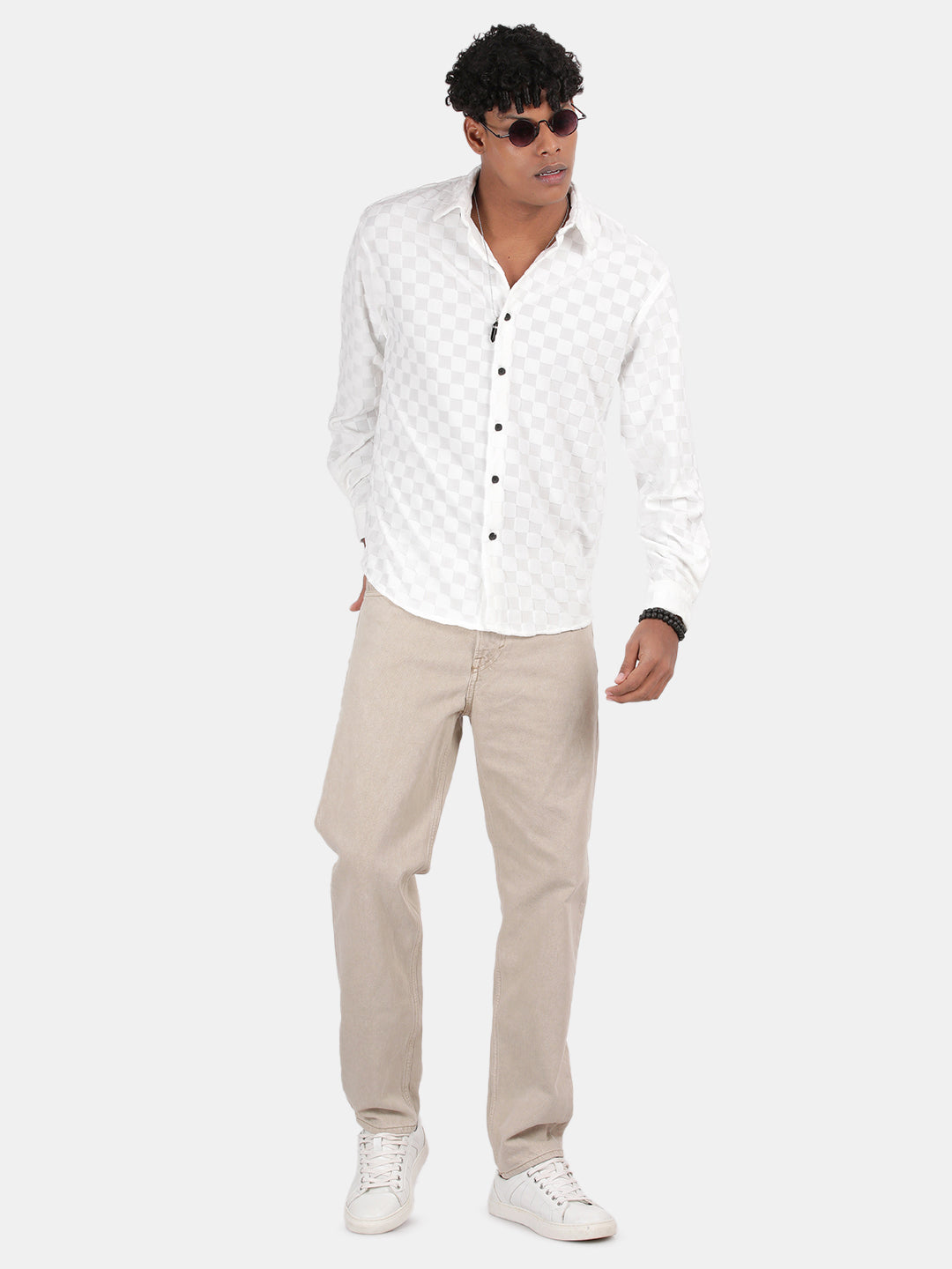 Men White Slim Fit Spread Collar Full Sleeve Casual Shirt