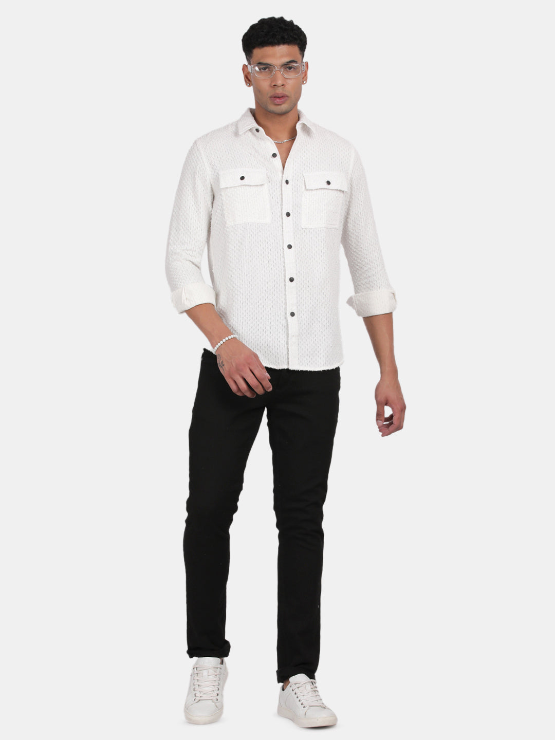 Men White Slim Fit Spread Collar Full Sleeve Casual Shirt