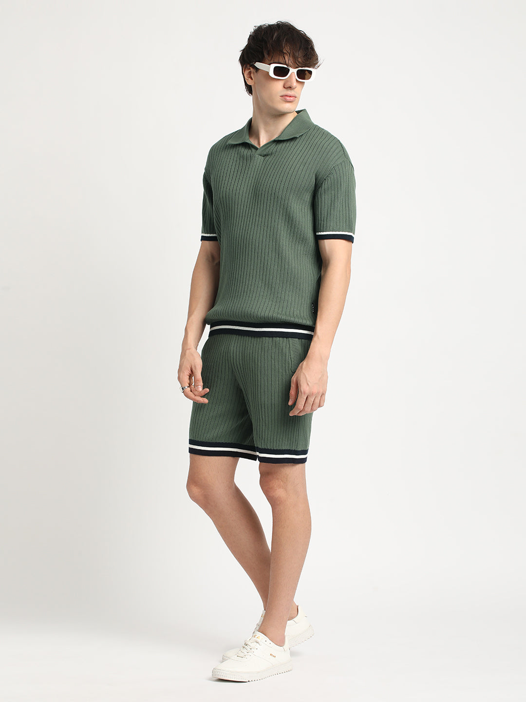Men Green Knitted Regular Fit Polo Collar T-shirt