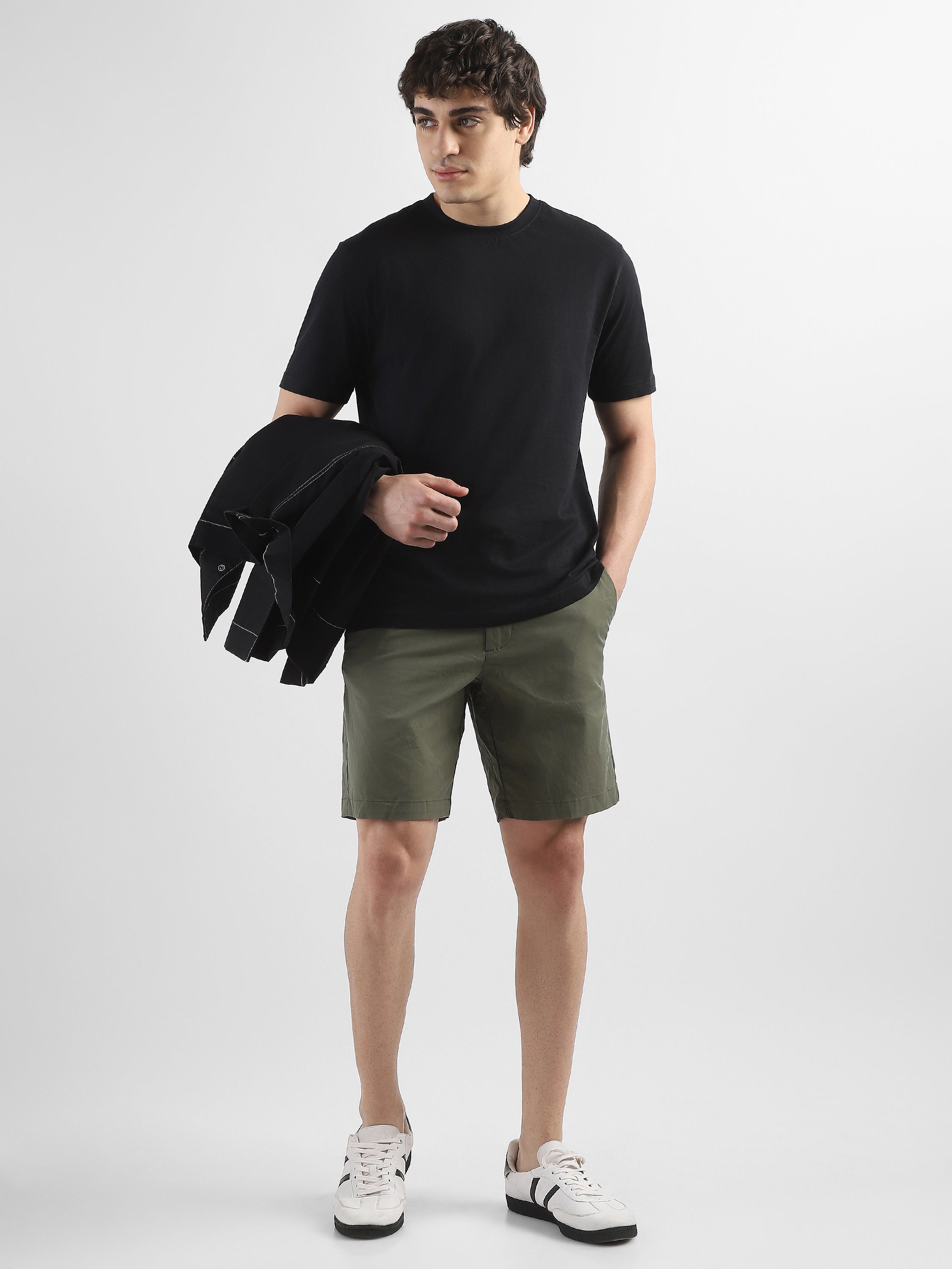 Men Olive Knee Length Regular Fit Shorts