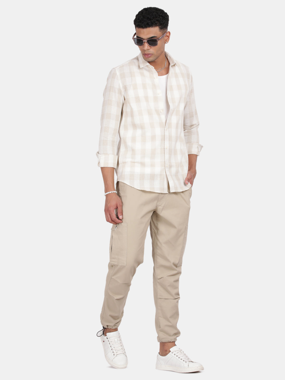 Men Beige Slim Fit Spread Collar Full Sleeve Casual Shirt