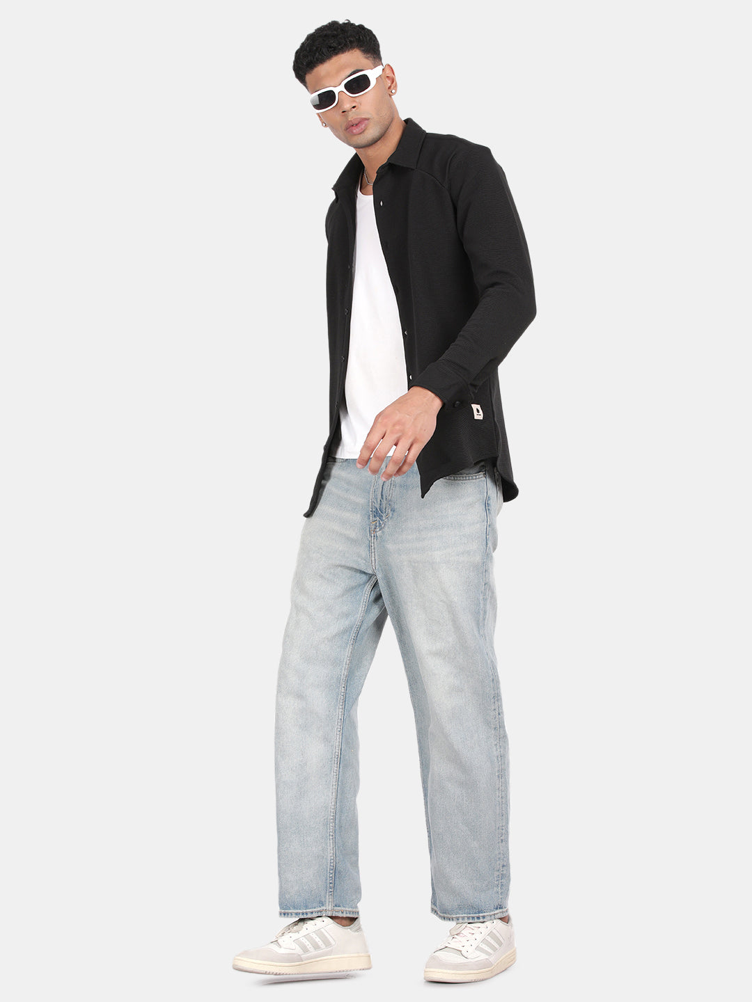 Men Black Slim Fit Spread Collar Full Sleeve Casual Shirt